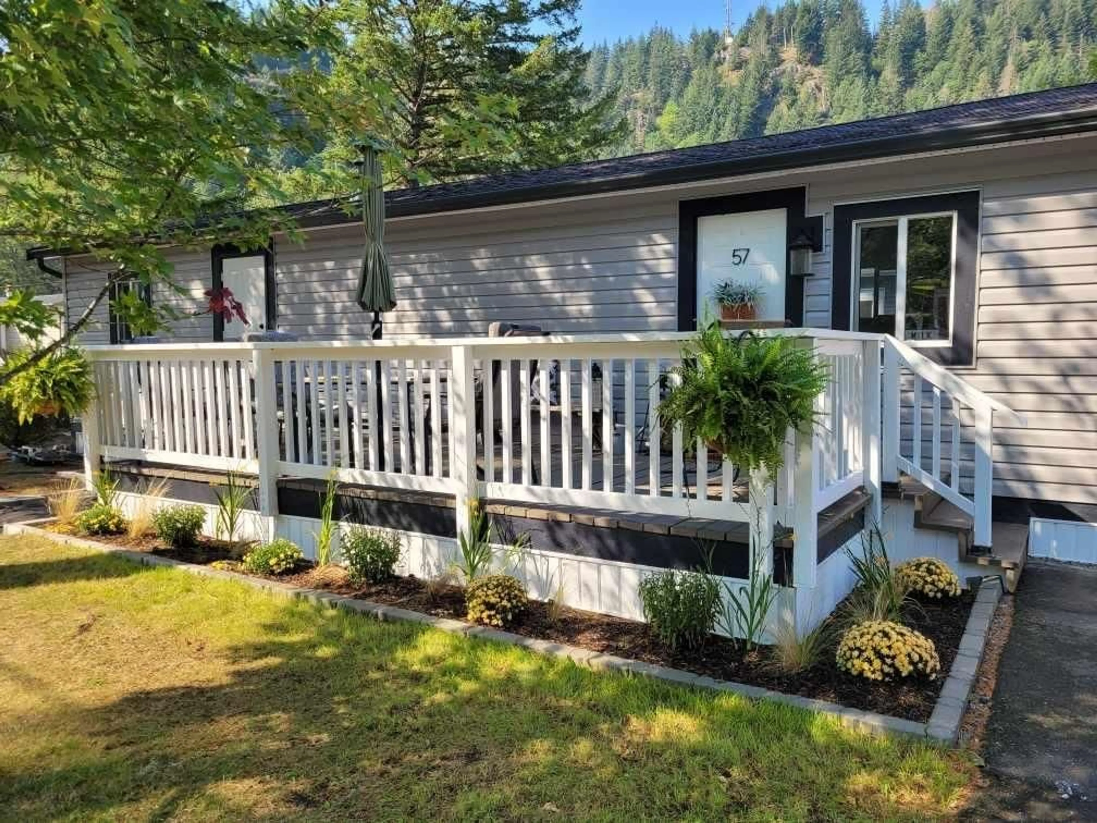 Home with vinyl exterior material, unknown for 57 - 65367 KAWKAWA LAKE ROAD, Hope British Columbia V0X0L0