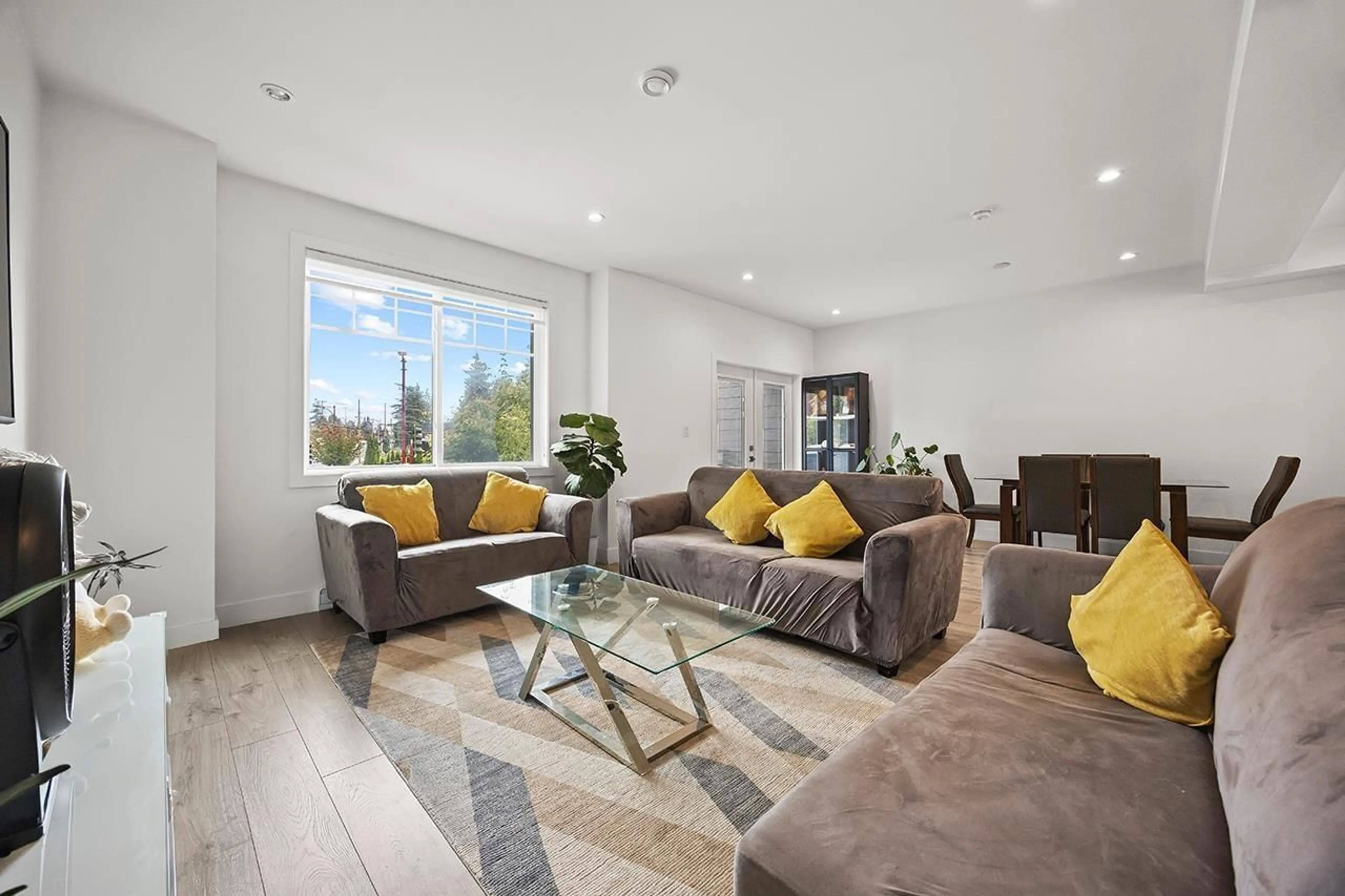 Living room with furniture, unknown for 8 - 7167 116, Delta British Columbia V4E0A6