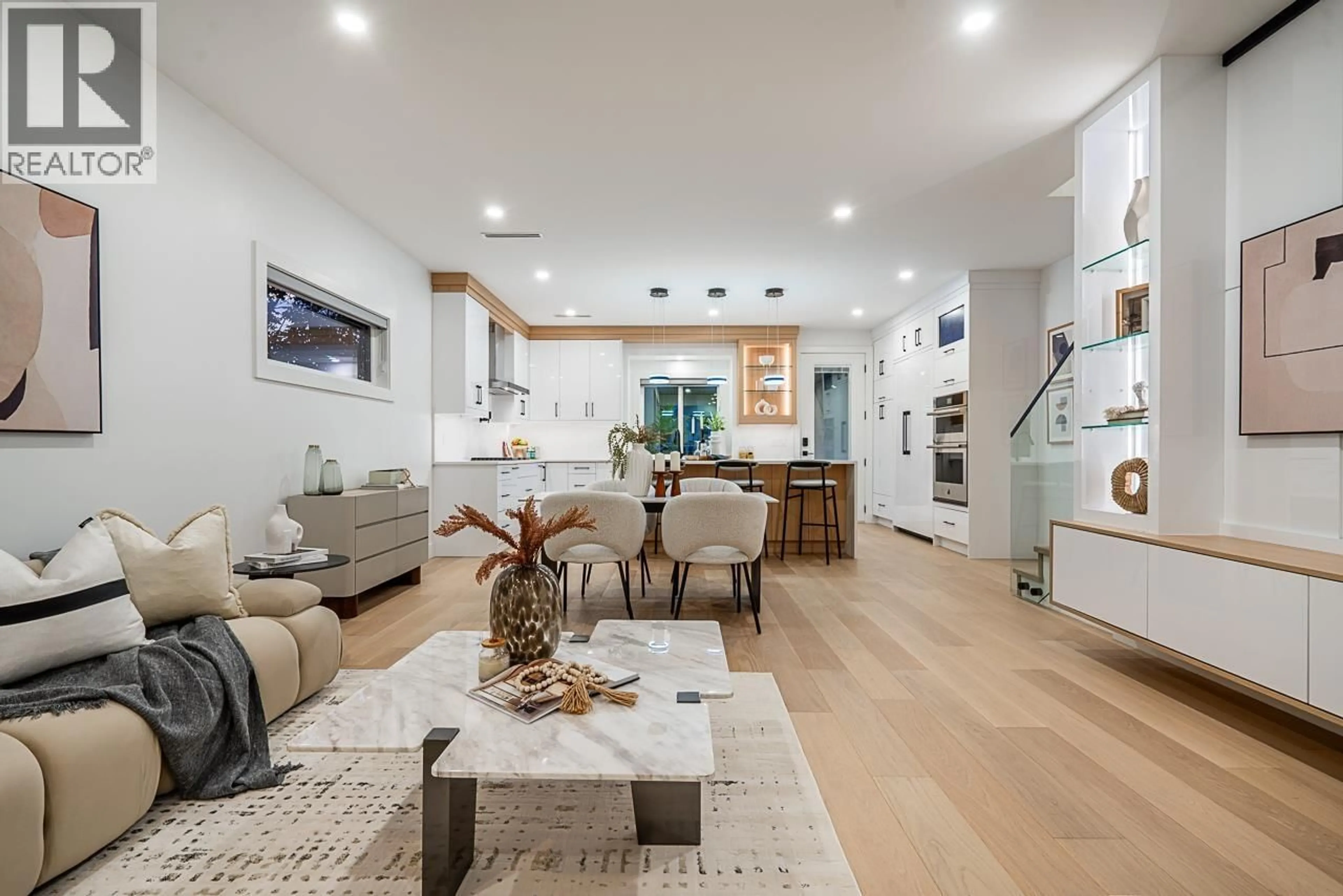 Open concept kitchen, unknown for 3859 TRIUMPH STREET, Burnaby British Columbia V5C1Y6