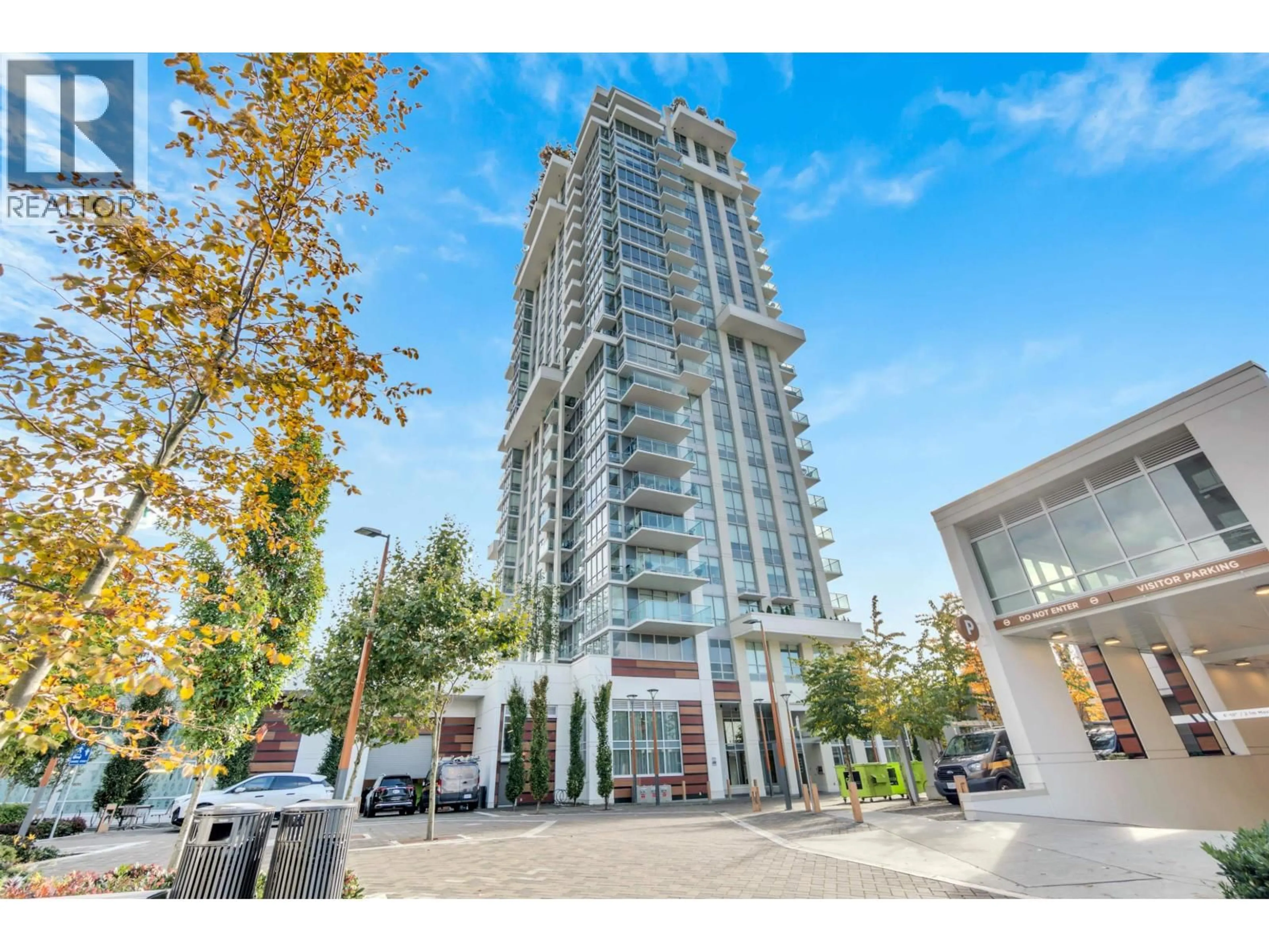 Indoor foyer for 1702 - 1632 LIONS GATE LANE, North Vancouver British Columbia V7P0E2