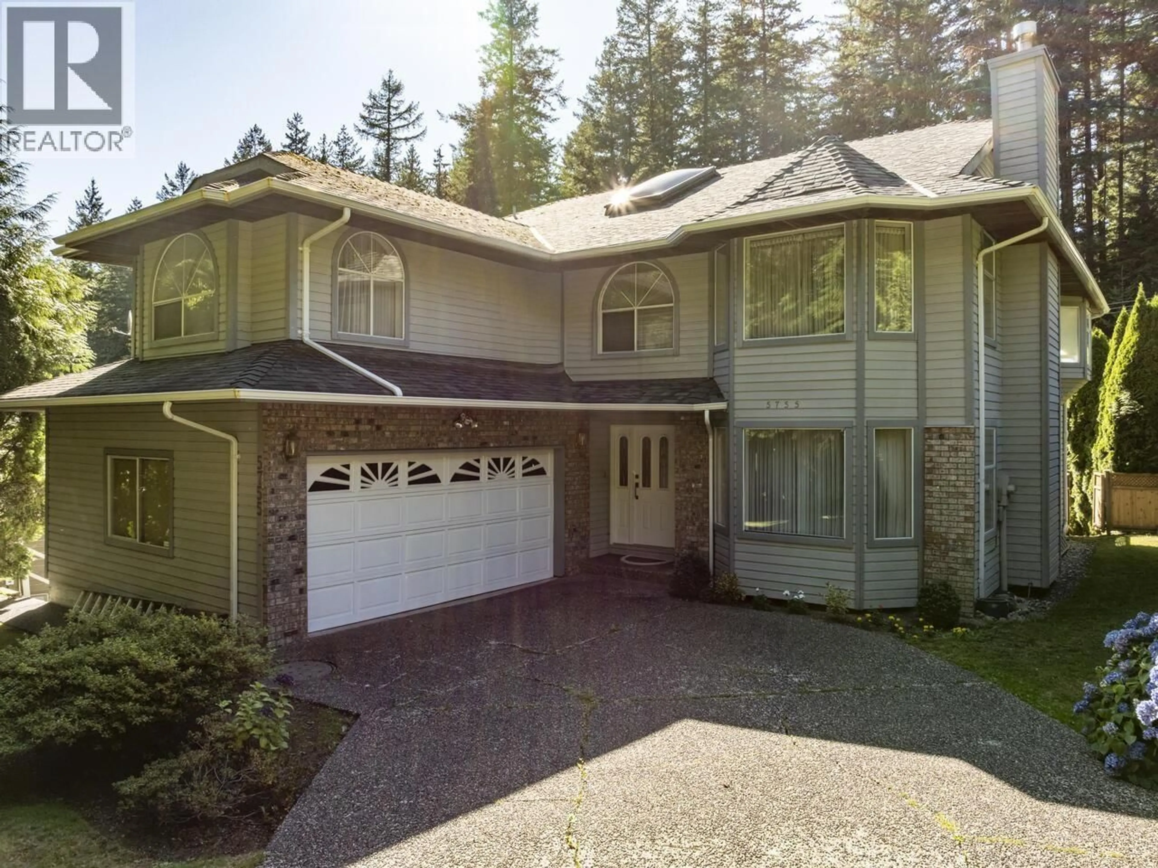 Home with vinyl exterior material, unknown for 5755 NANCY GREENE WAY, North Vancouver British Columbia V7R4W4