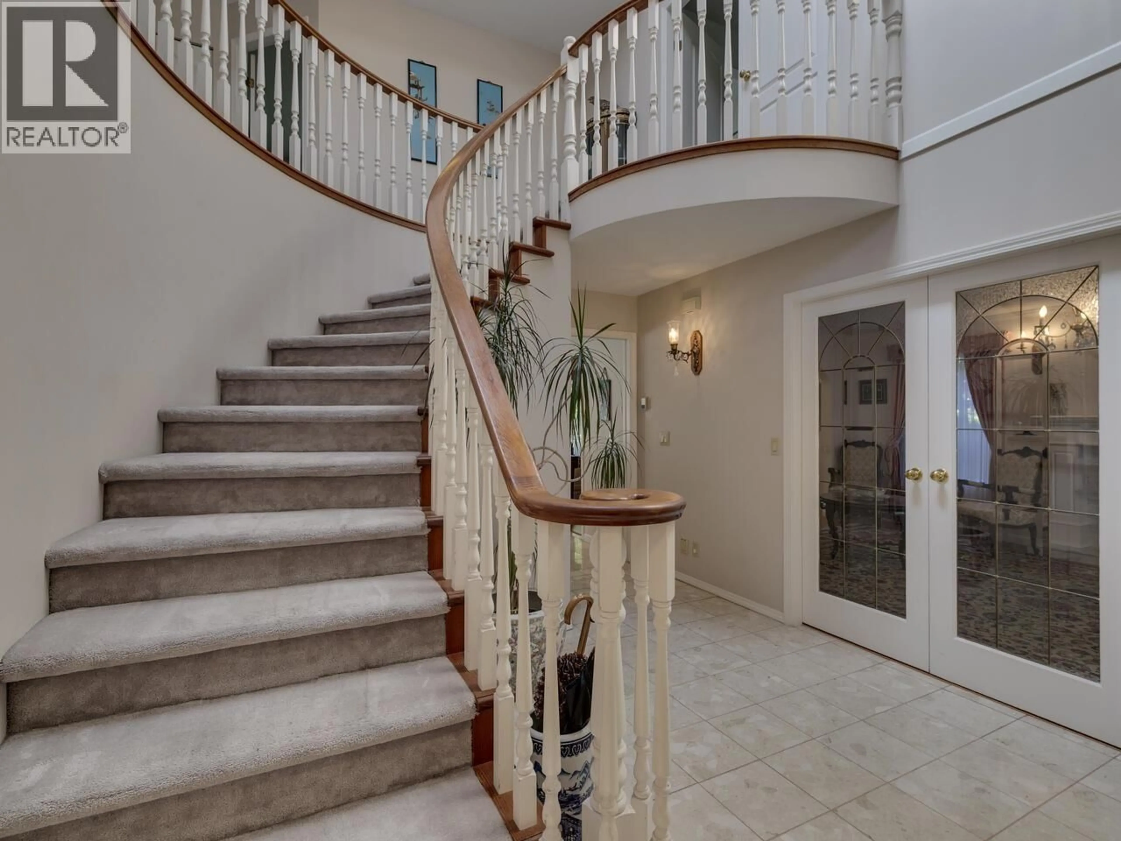 Indoor foyer for 5755 NANCY GREENE WAY, North Vancouver British Columbia V7R4W4