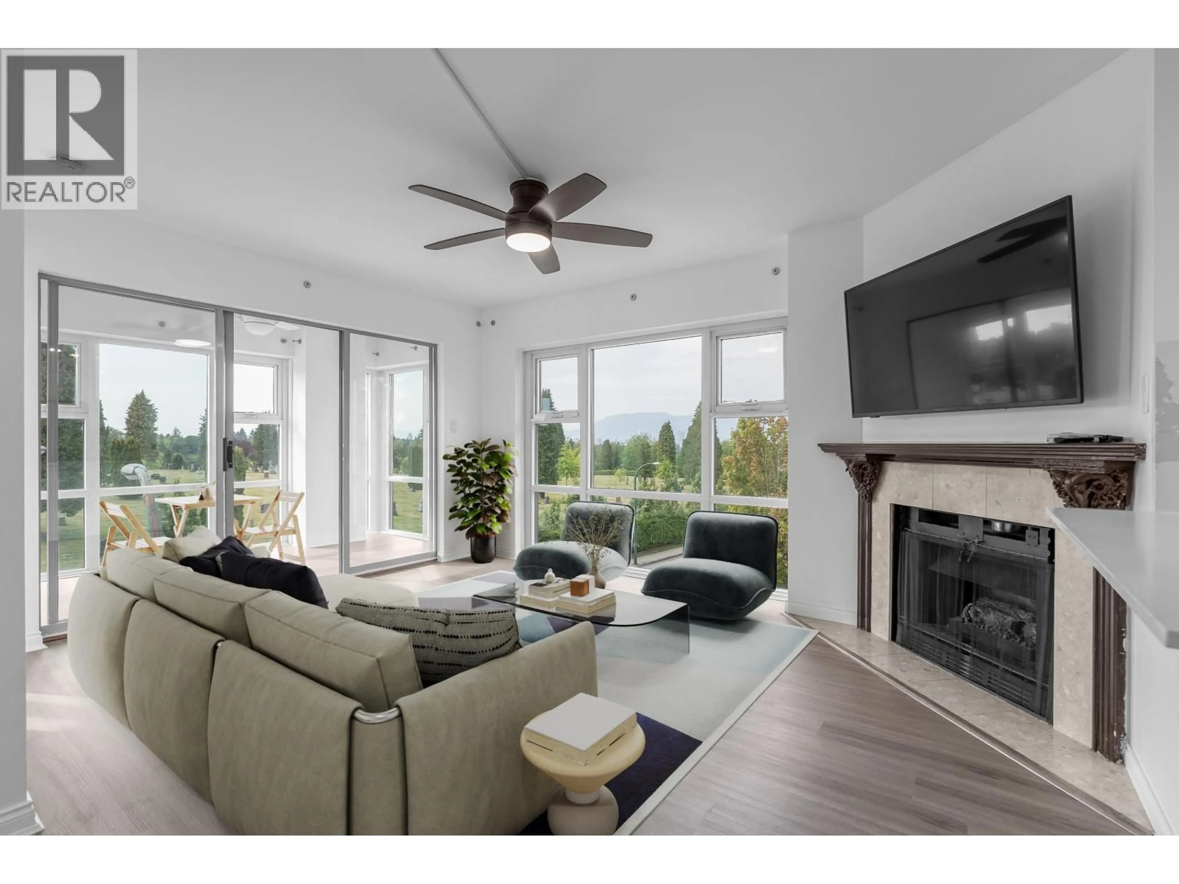 Living room with furniture, unknown for PH6 - 4868 FRASER STREET, Vancouver British Columbia V5V4H5