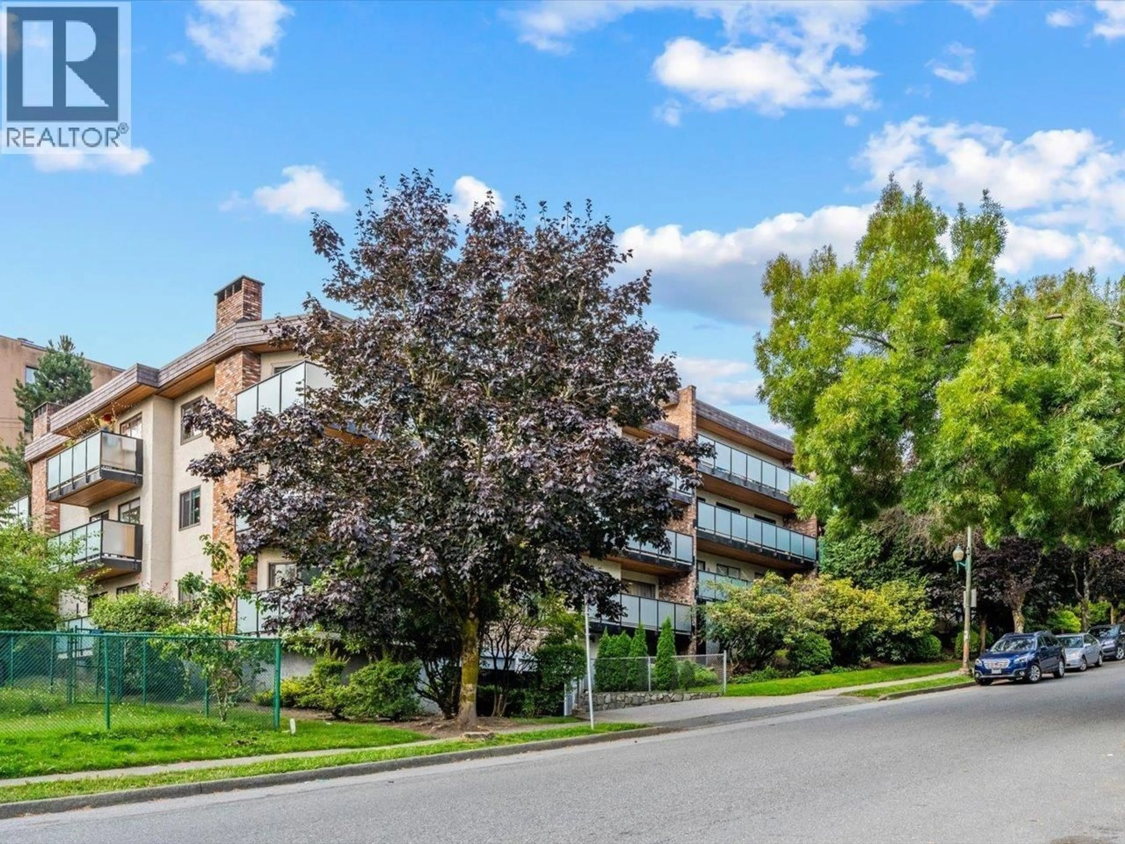 Unknown for 210 - 930 7 AVENUE, Vancouver British Columbia V5T1P6