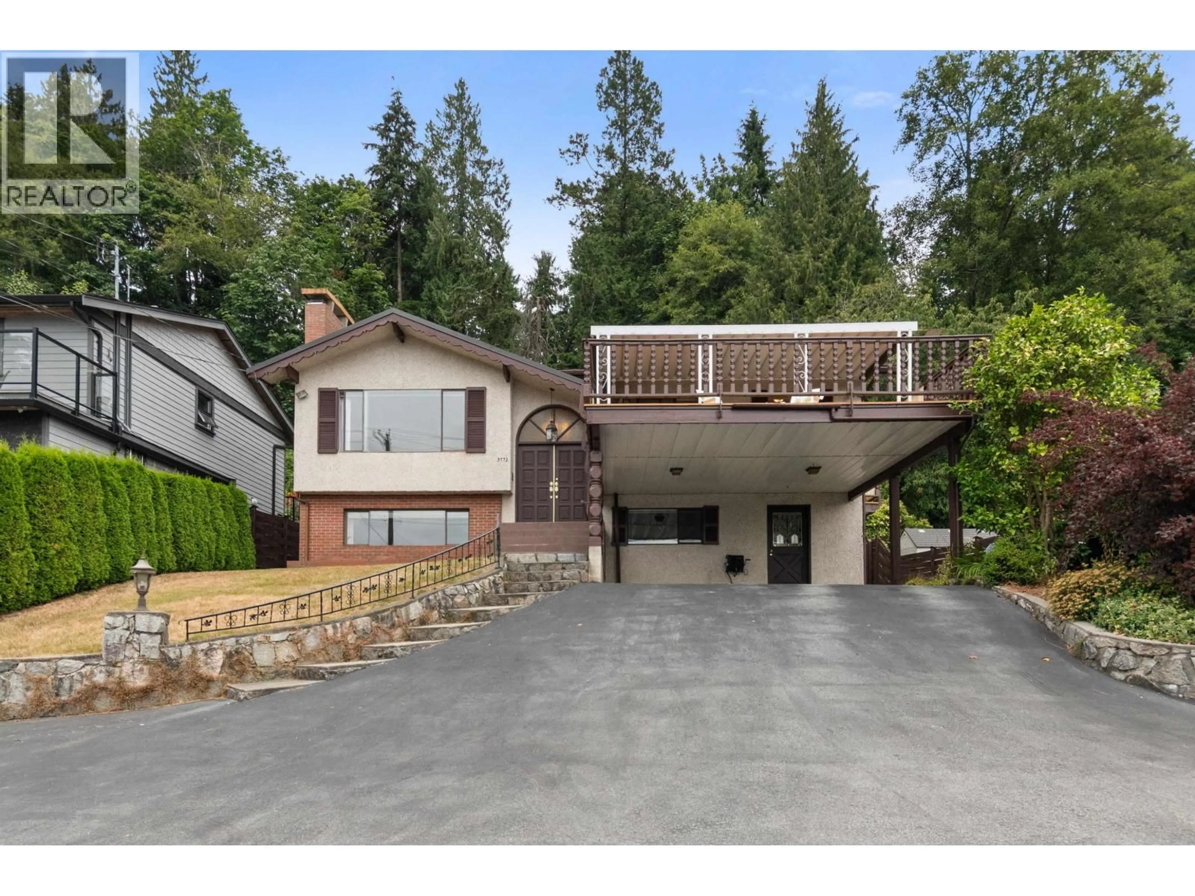 Unknown for 3772 DOLLARTON HIGHWAY, North Vancouver British Columbia V7G1A2