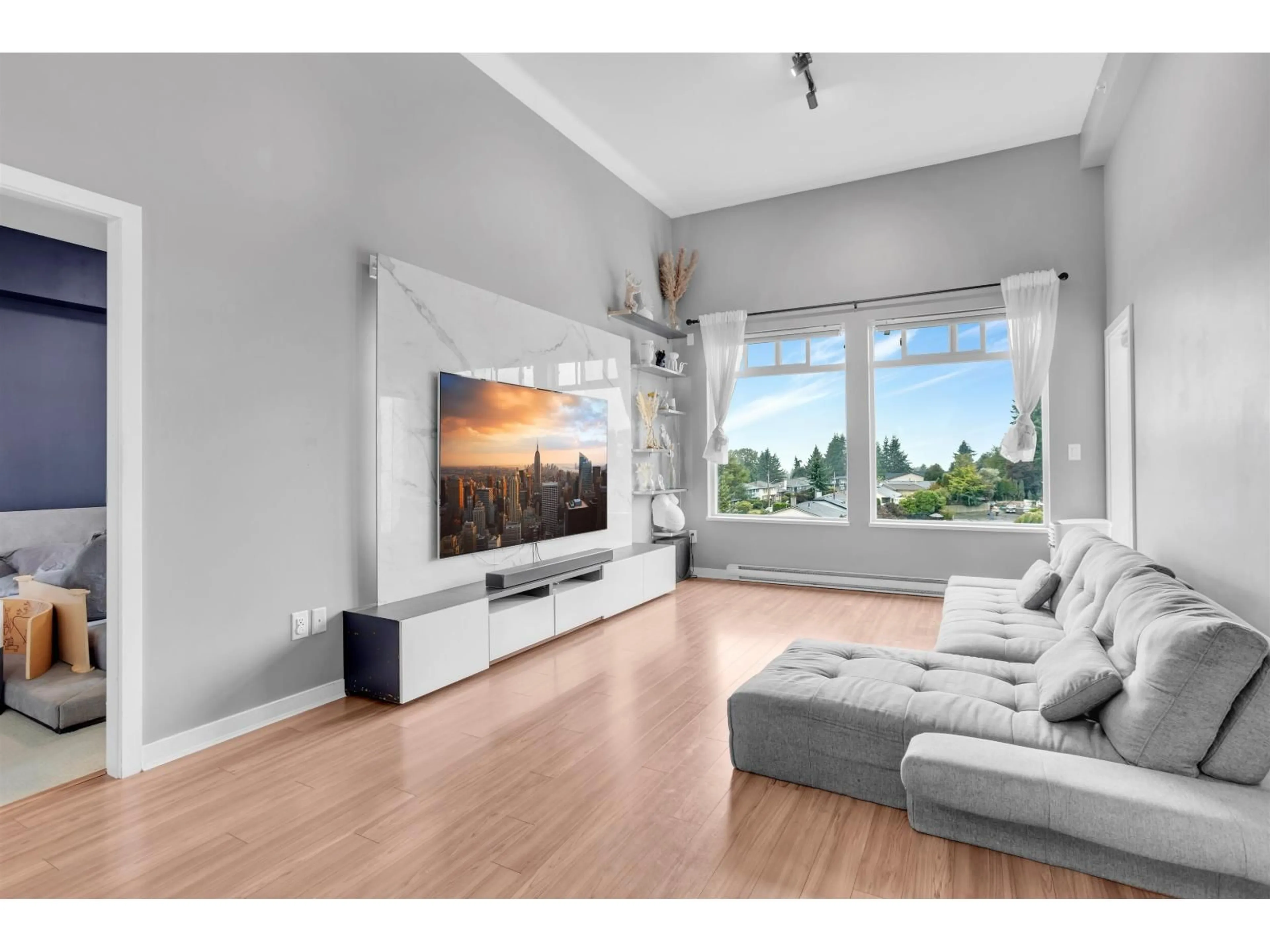 Home theater for 422 - 7511 120, Delta British Columbia V4C0C1