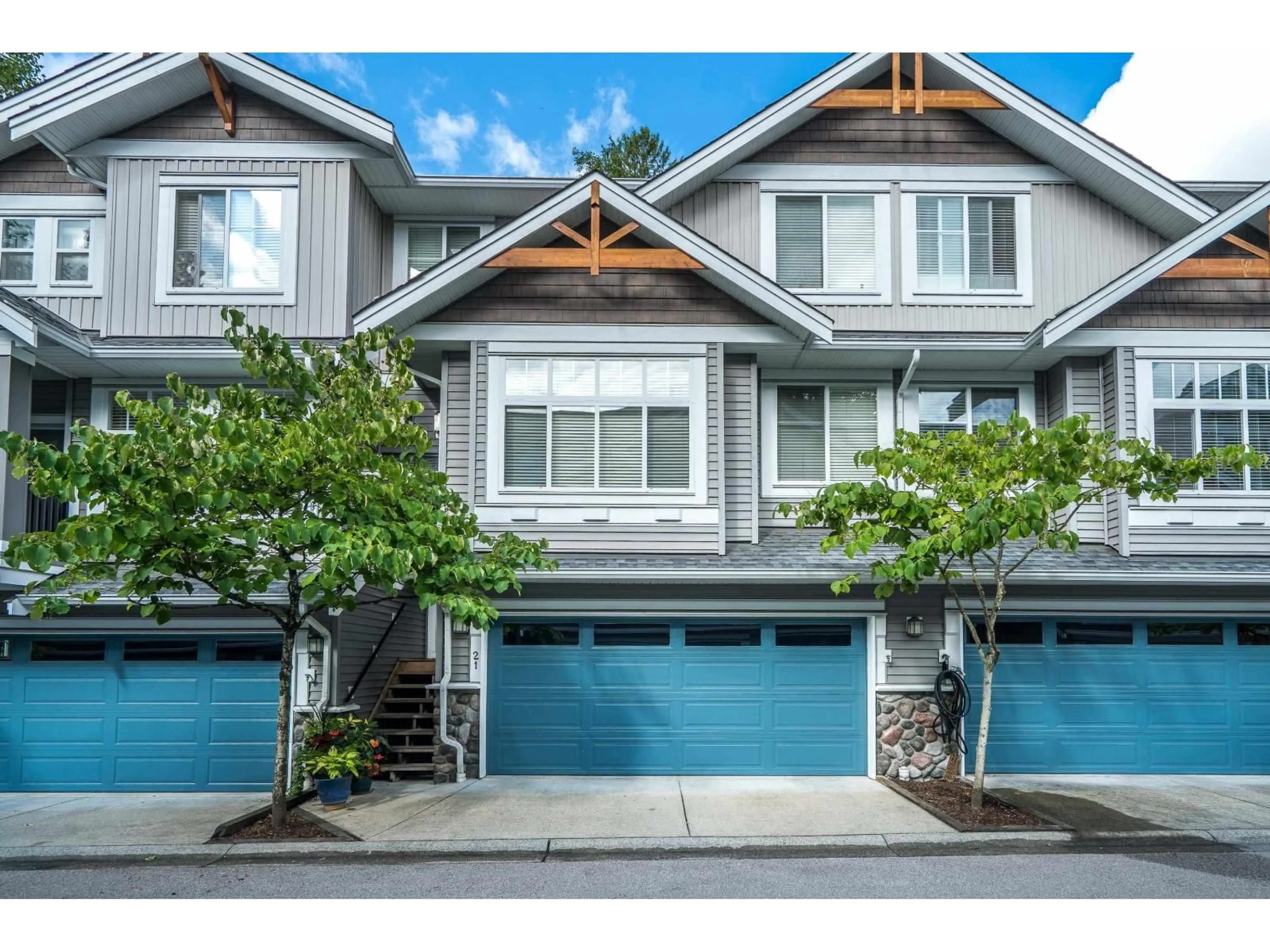 Home with vinyl exterior material, street for 21 - 21704 96, Langley British Columbia V1M0A8