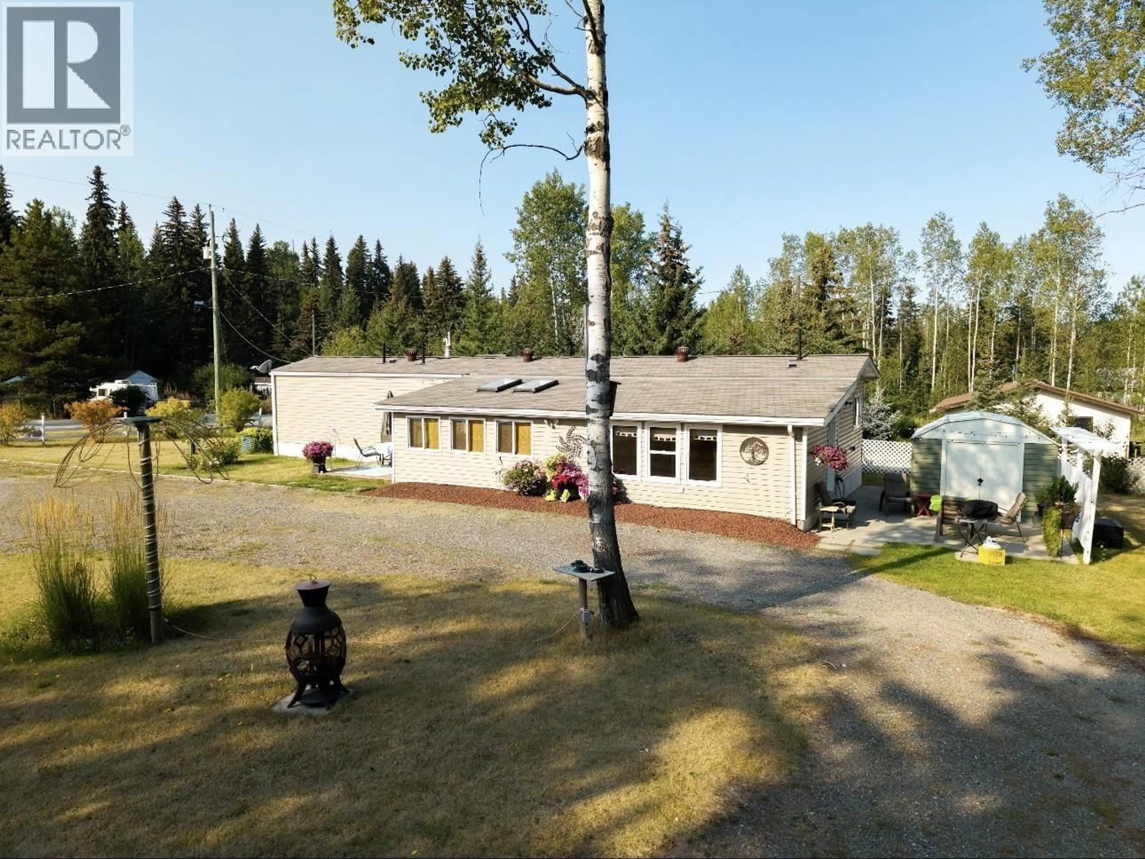 A pic from outside/outdoor area/front of a property/back of a property/a pic from drone, unknown for 287 WESTCOAST ROAD, Williams Lake British Columbia V2G5N3
