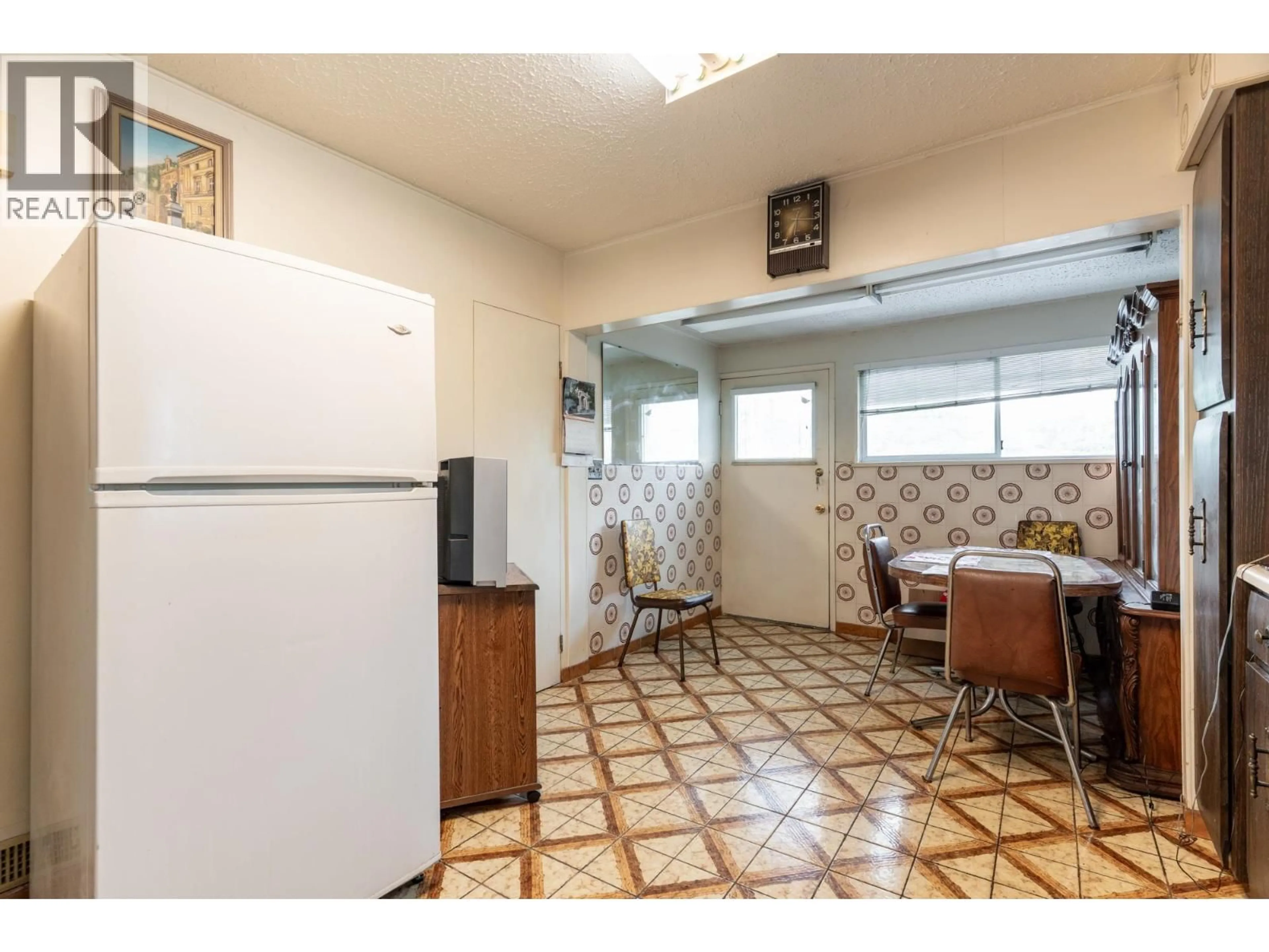 Standard kitchen, ceramic/tile floor for 2724 CHARLES STREET, Vancouver British Columbia V5K3A7