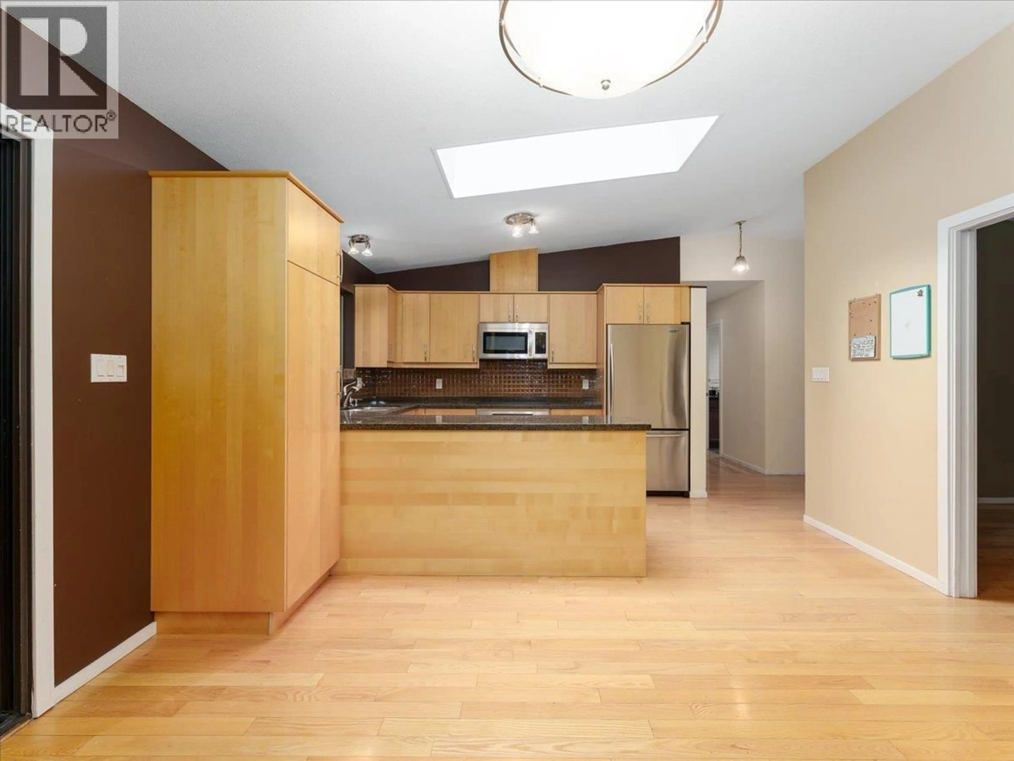 Open concept kitchen, unknown for 277 BRAEMAR ROAD, North Vancouver British Columbia V7N1R2