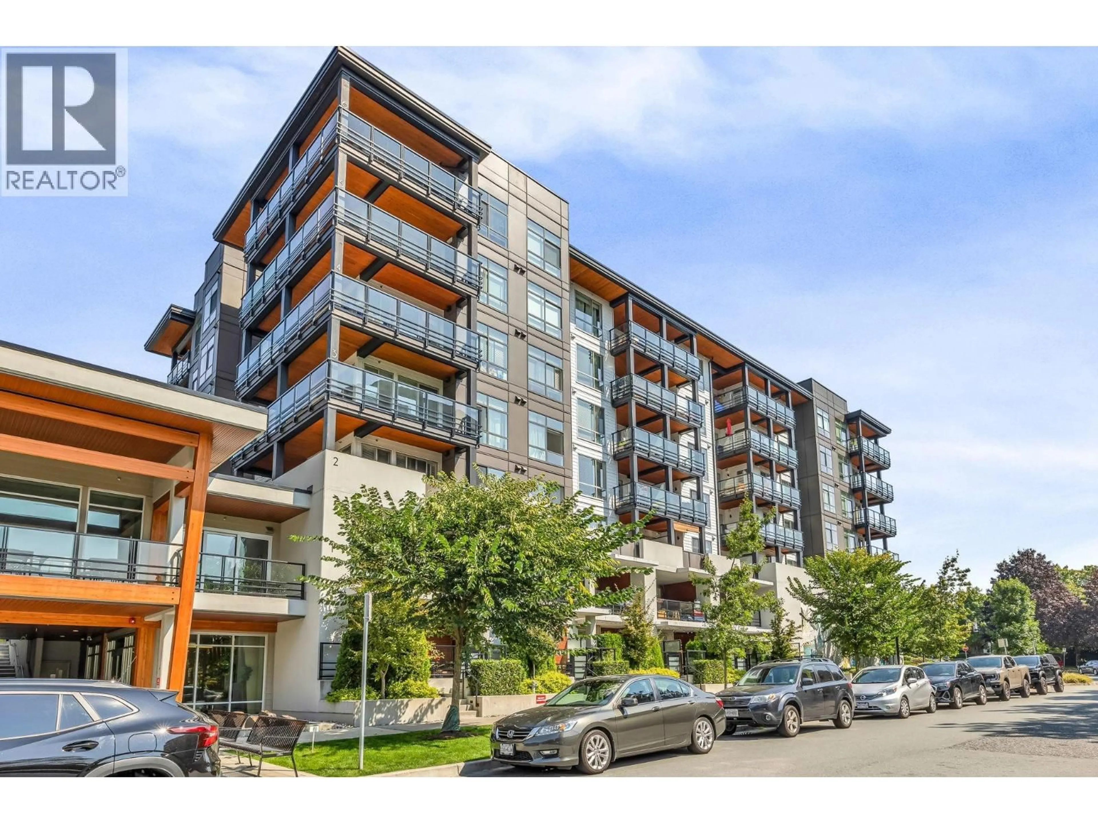 Unknown for 404 - 128 8TH STREET, North Vancouver British Columbia V7L0H2