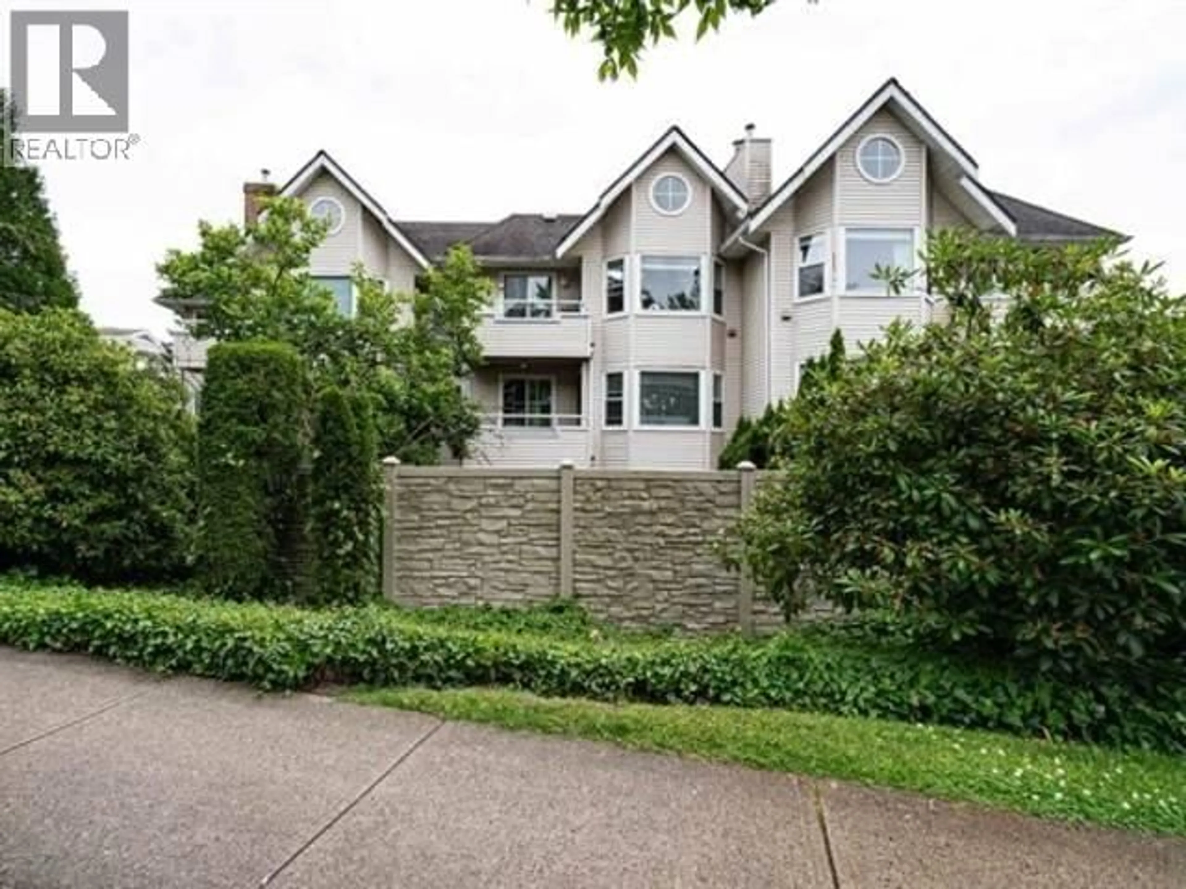 Unknown for 307 - 5375 VICTORY STREET, Burnaby British Columbia V5J1T2