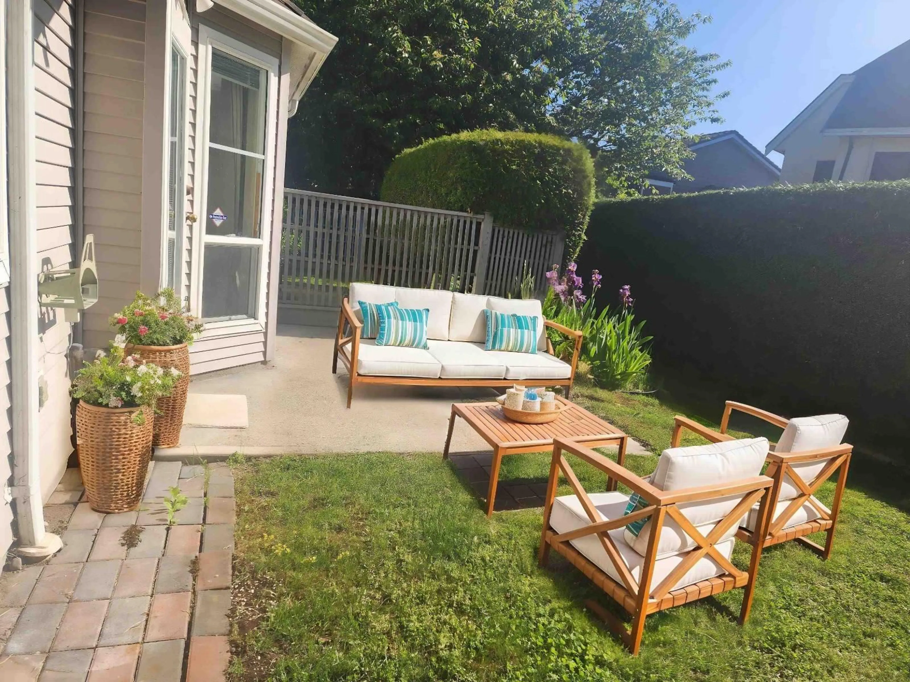 Patio, street for 13 - 7127 124, Surrey British Columbia V3W3W9