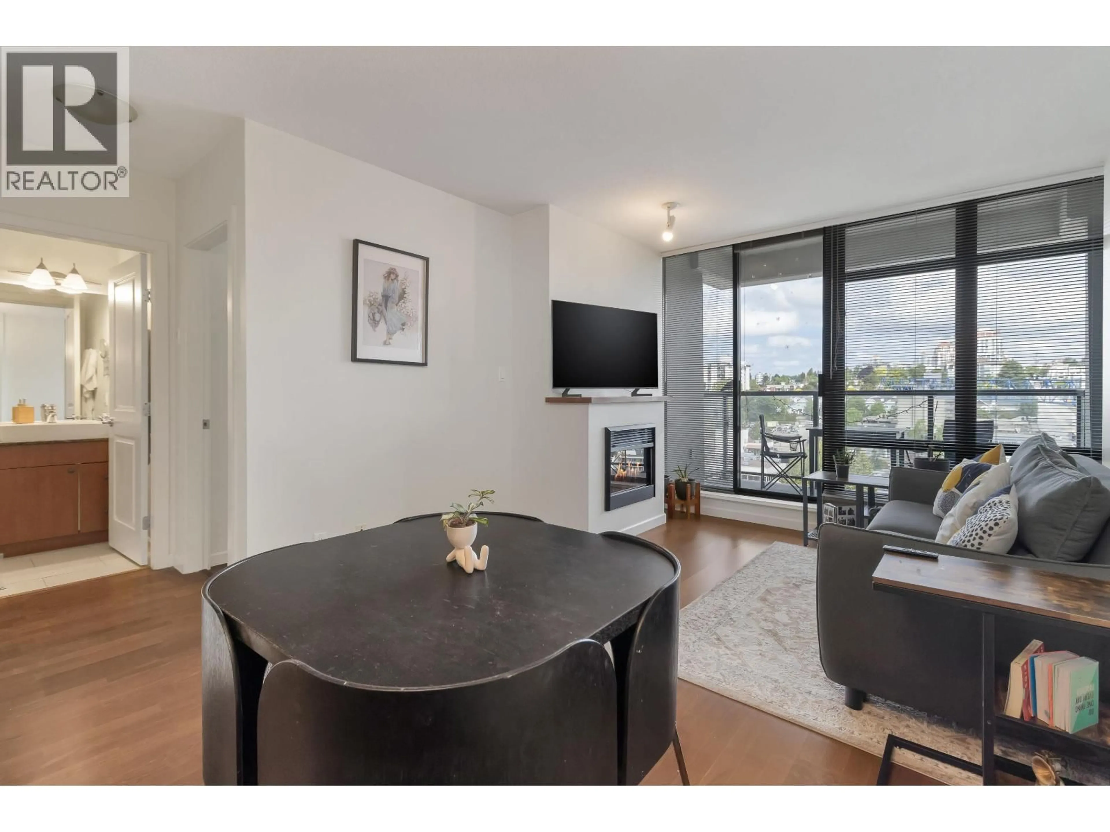 Living room with furniture, wood/laminate floor for 1808 - 610 VICTORIA STREET, New Westminster British Columbia V3M0A5