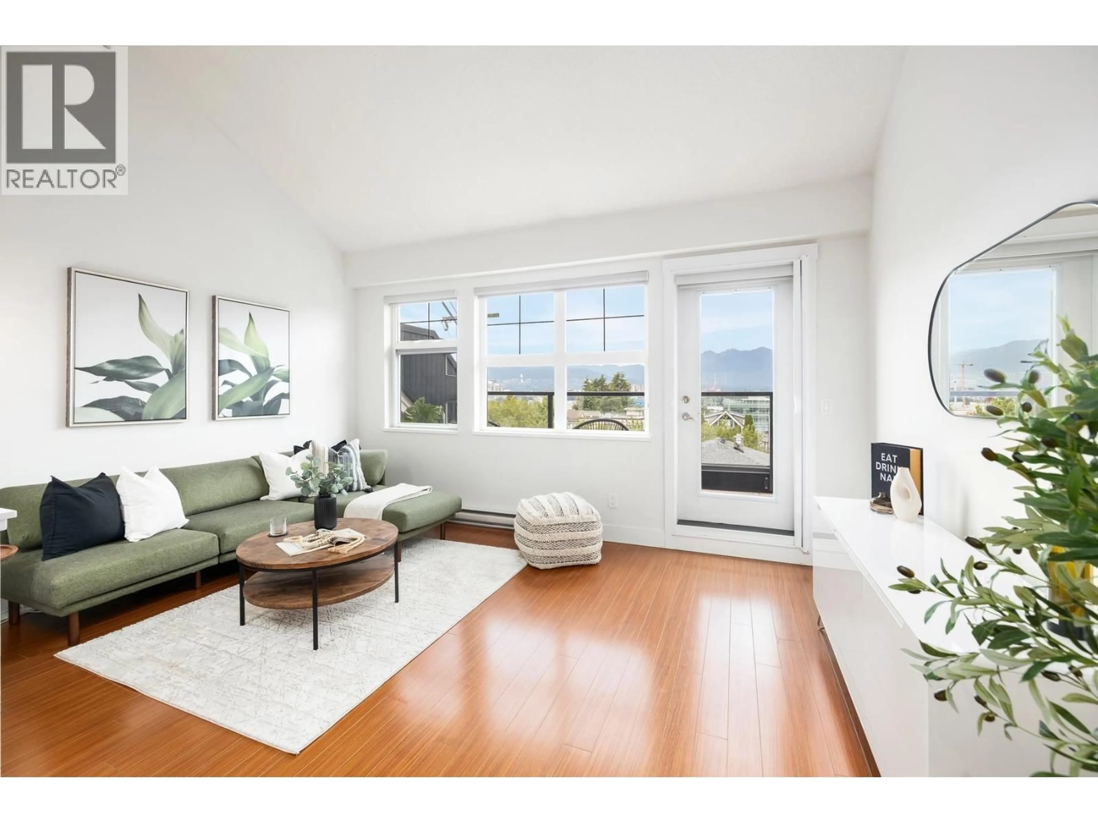 Living room with furniture, unknown for 2276 ST. GEORGE STREET, Vancouver British Columbia V5T3R2