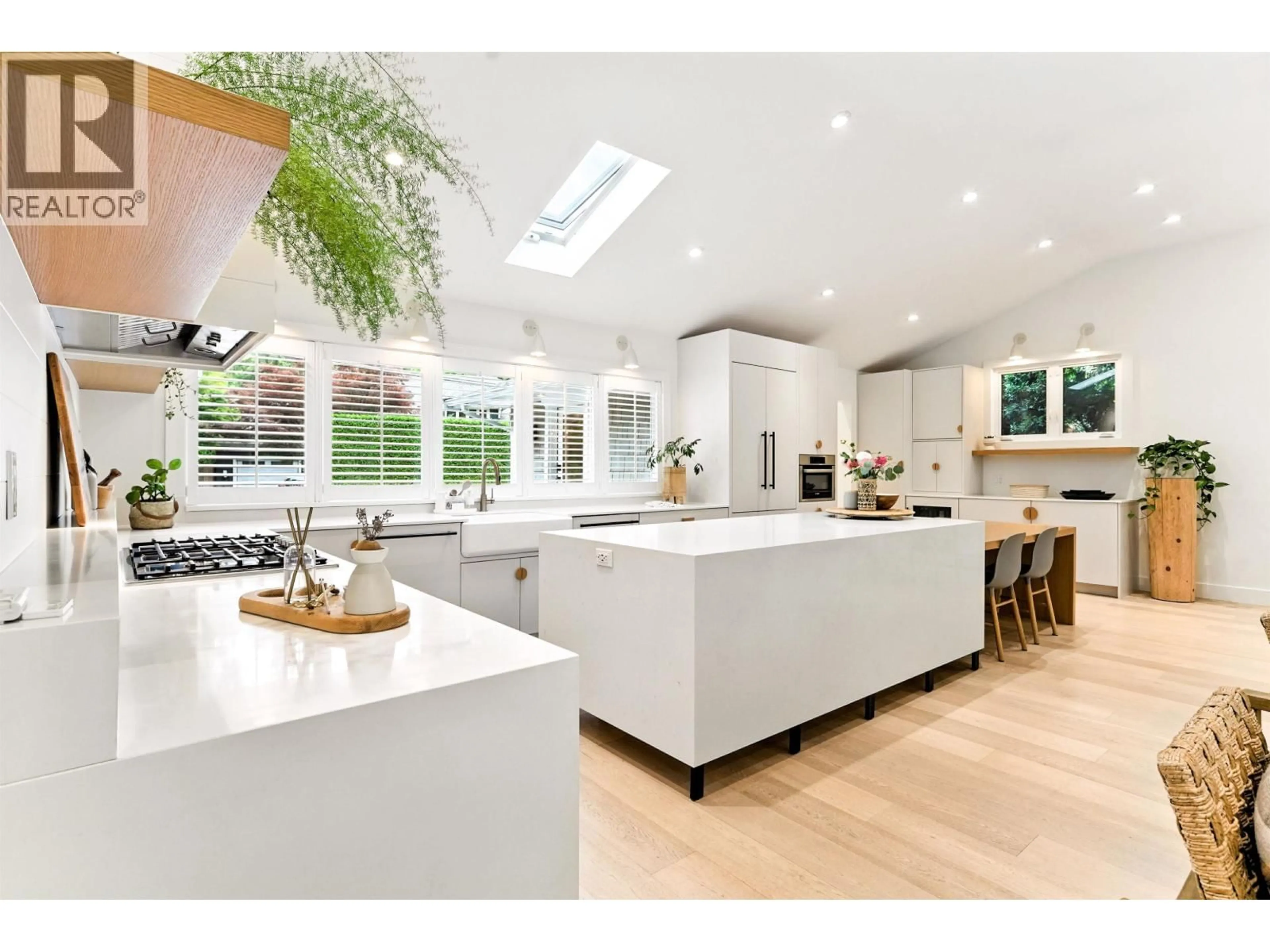 Open concept kitchen, unknown for 5621 EAGLE HARBOUR ROAD, West Vancouver British Columbia V7W1P4