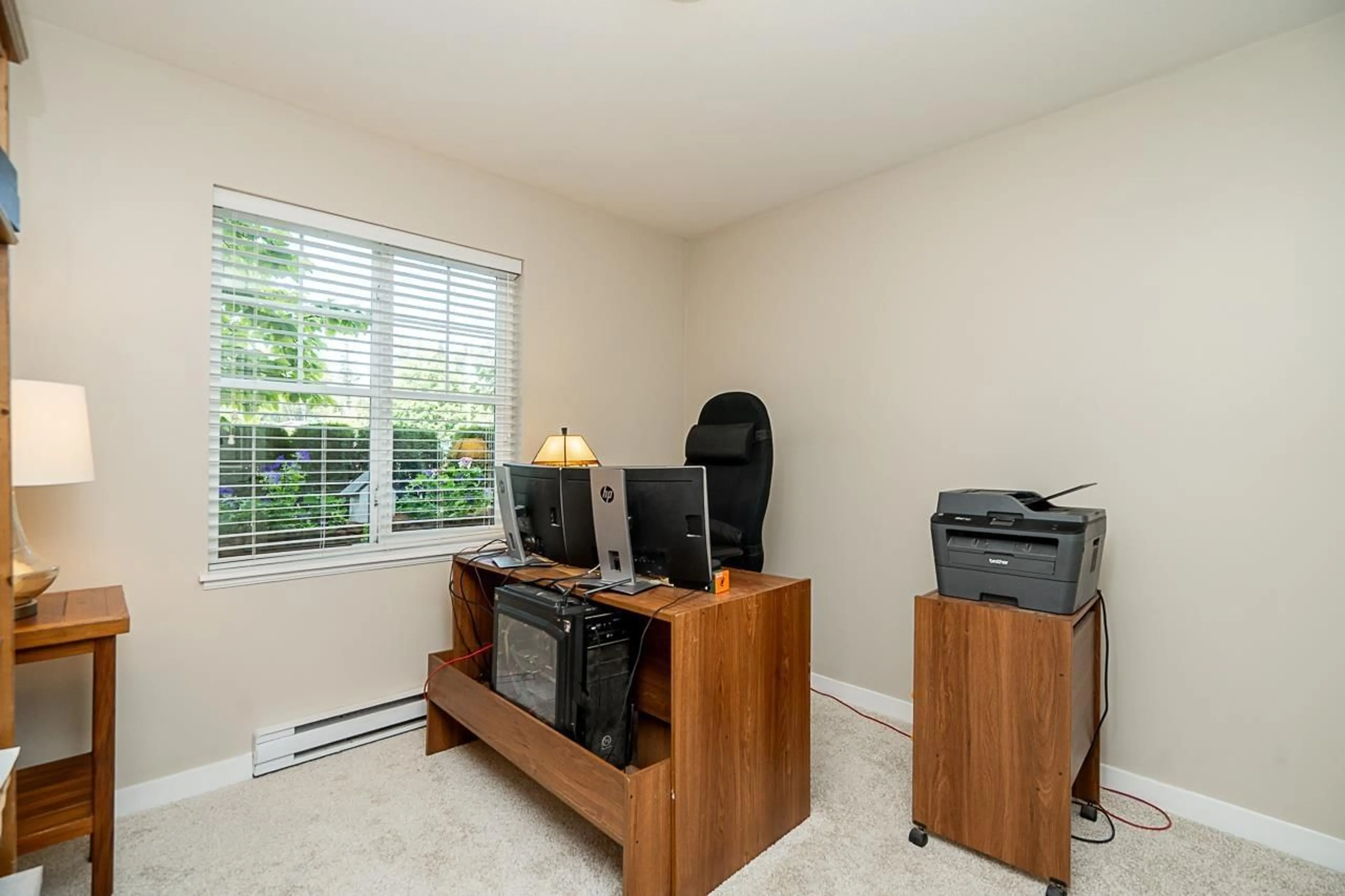 A pic of a room for 32 - 16228 16, Surrey British Columbia V4A1S7