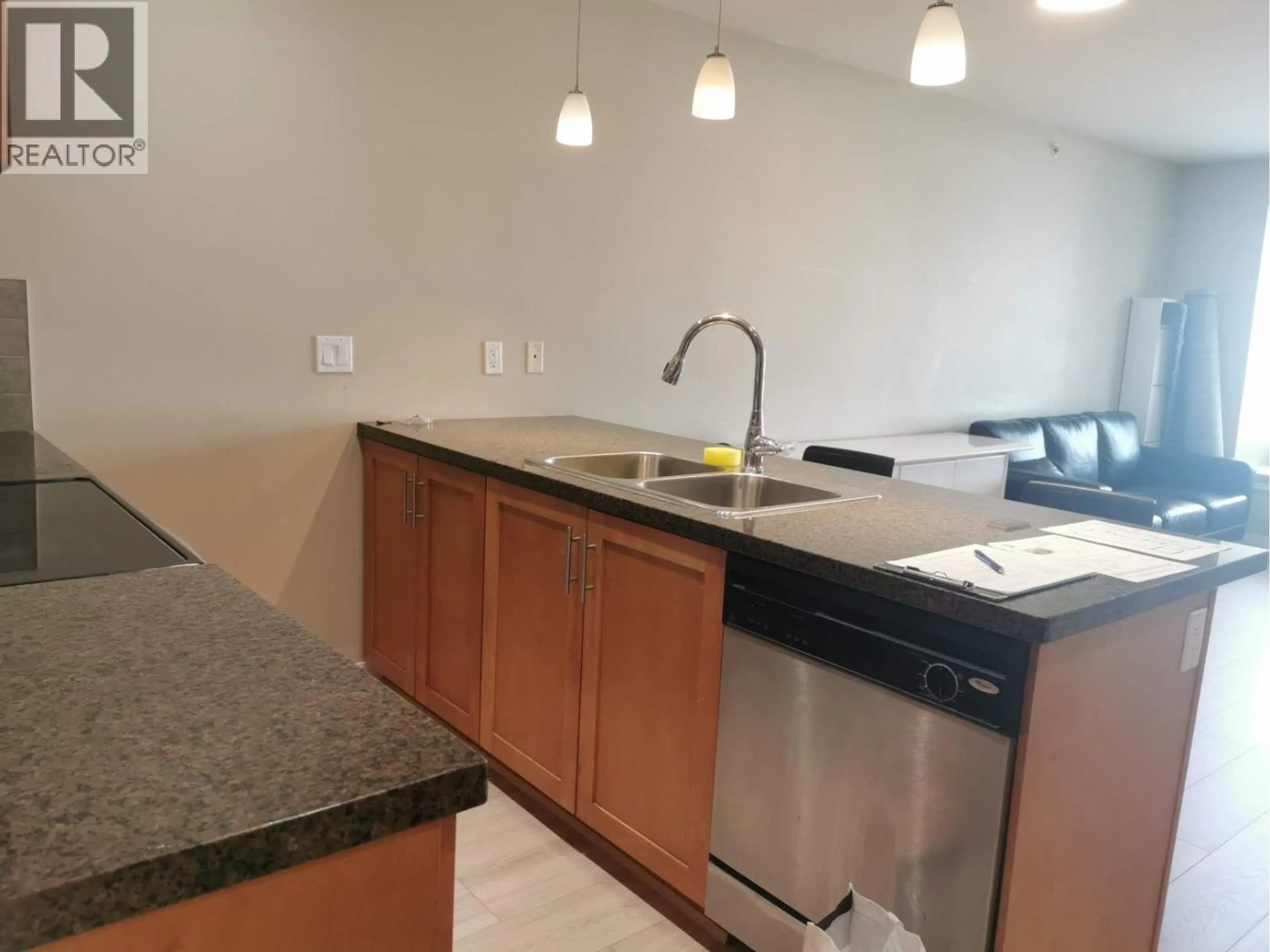 Standard kitchen, unknown for 307 - 5000 IMPERIAL STREET, Burnaby British Columbia V5J1C8