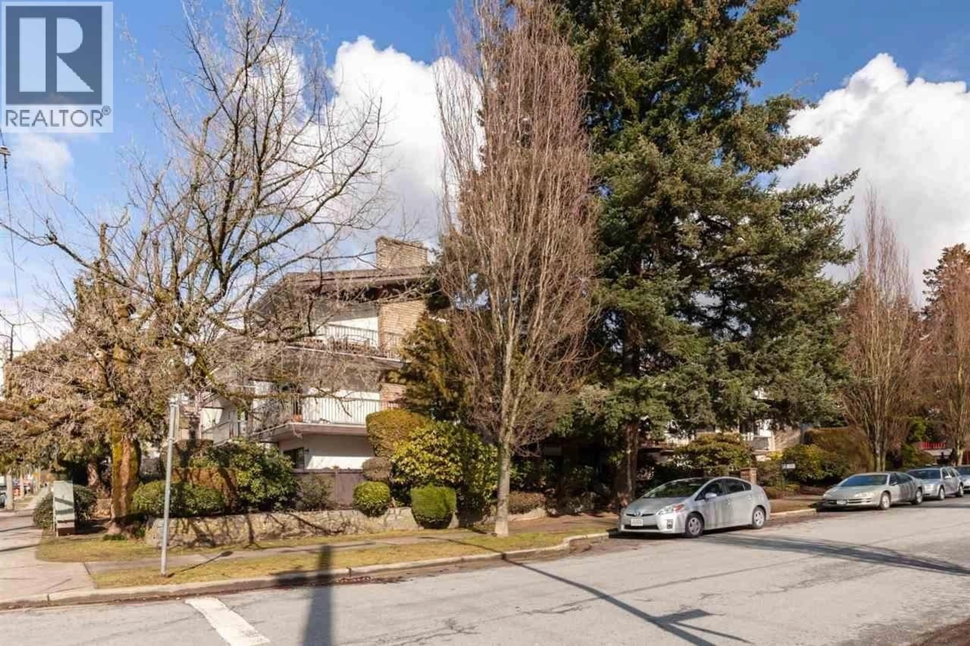 Unknown for 107 - 1515 5TH AVENUE, Vancouver British Columbia V5N1L6
