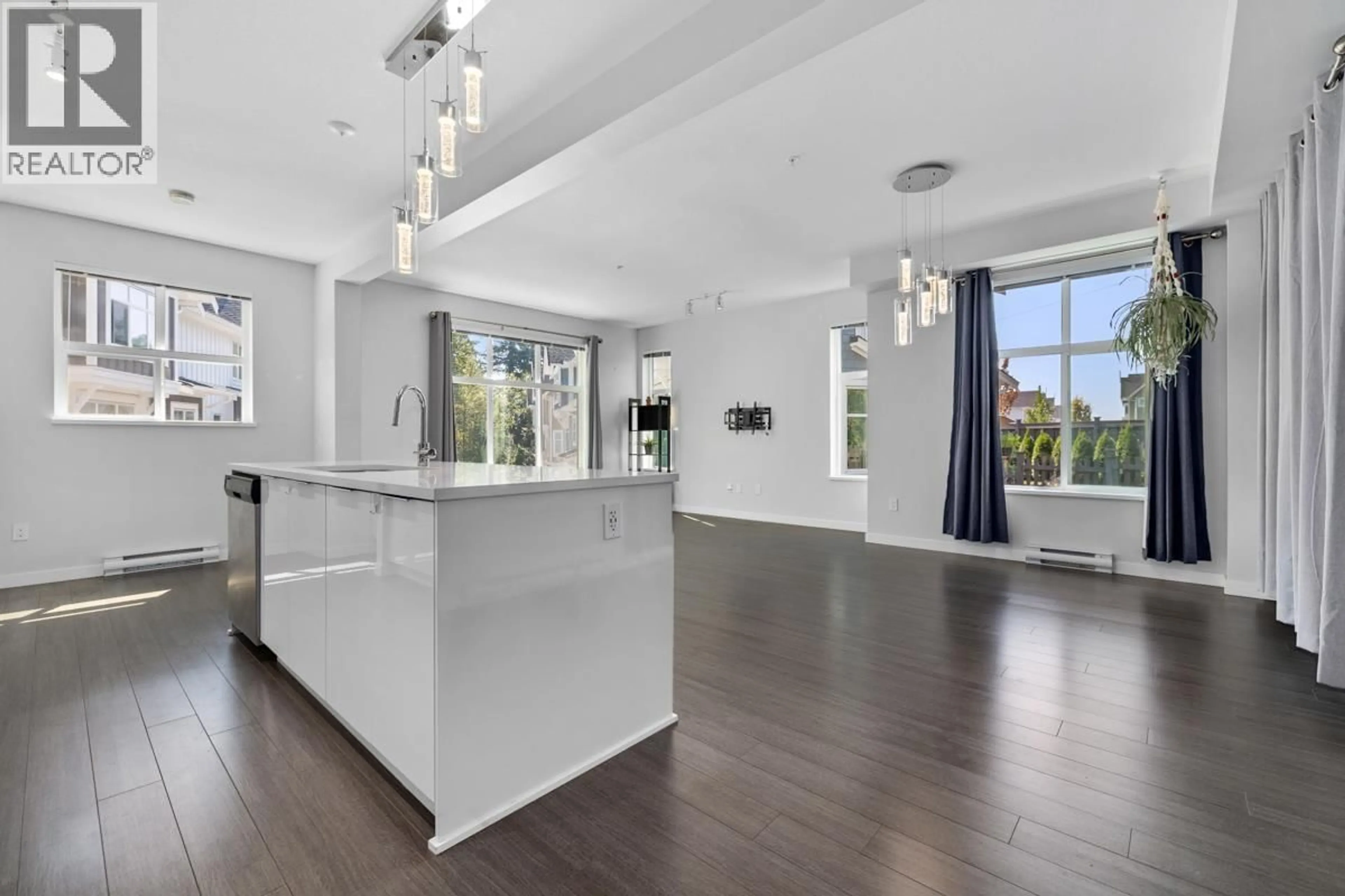 Open concept kitchen, unknown for 2701 - 23061 LOUGHEED HIGHWAY, Maple Ridge British Columbia V2X4L3
