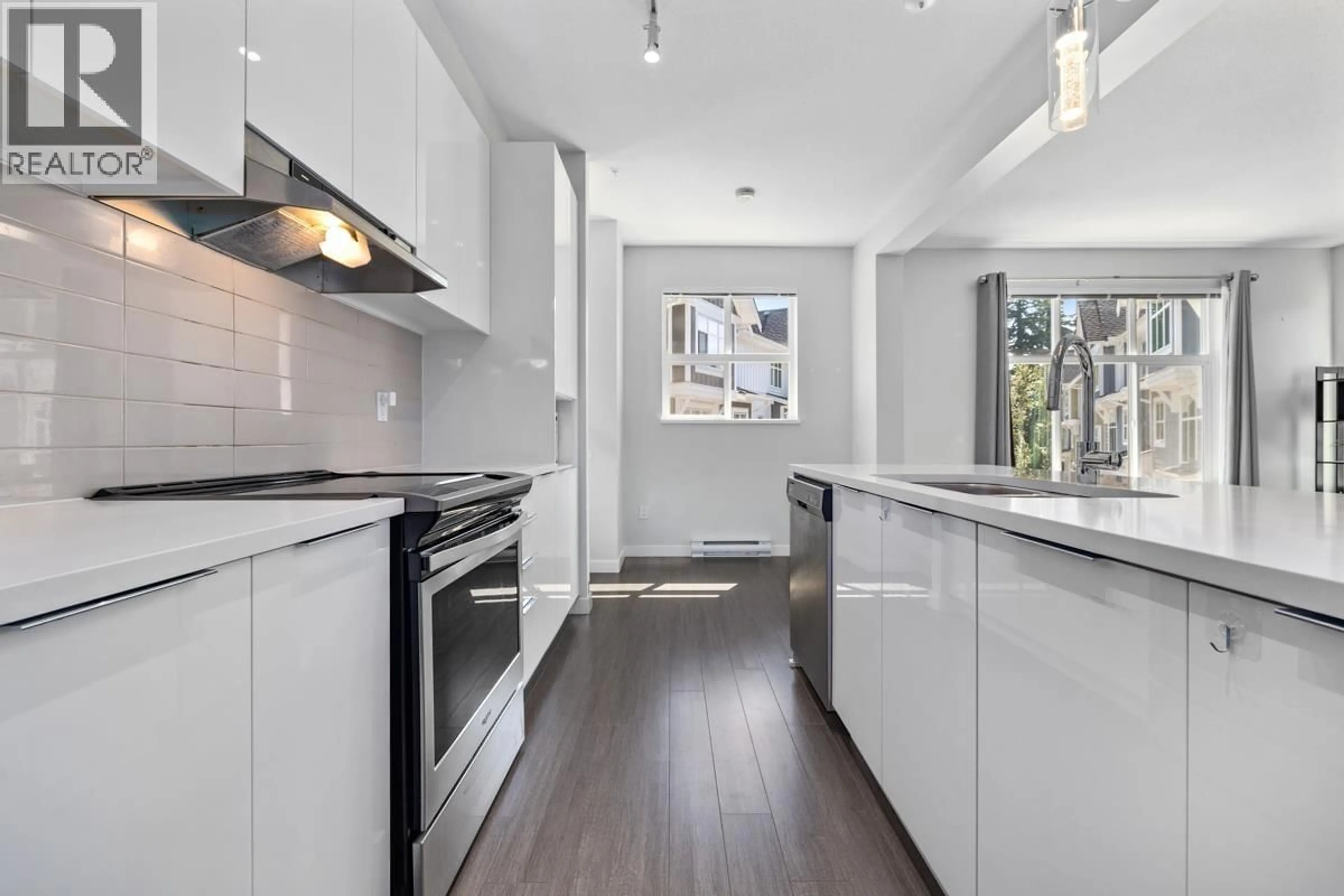 Open concept kitchen, unknown for 2701 - 23061 LOUGHEED HIGHWAY, Maple Ridge British Columbia V2X4L3
