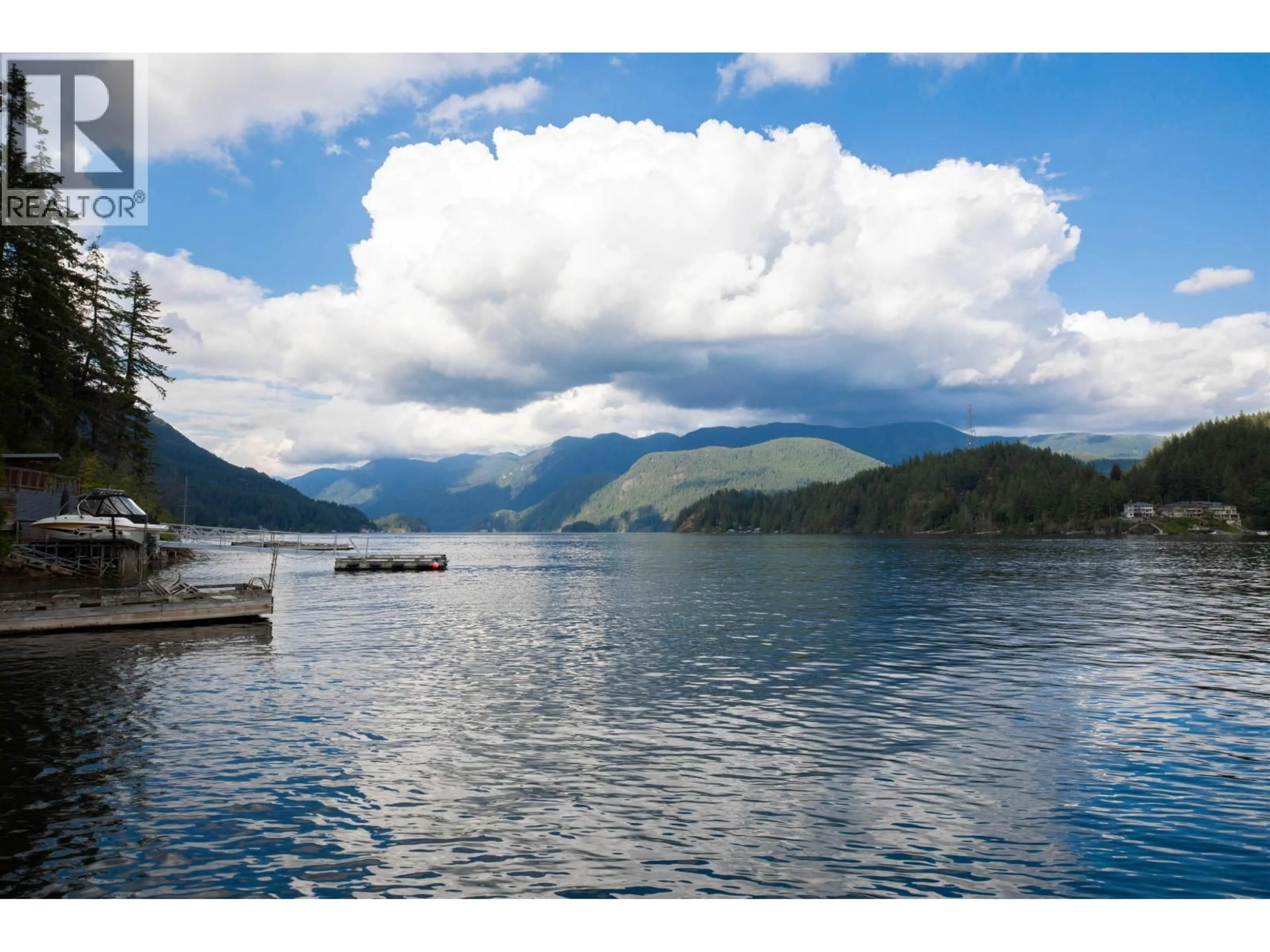 Blurry image for 4885 COVE CLIFF PLACE, North Vancouver British Columbia V7G1H9