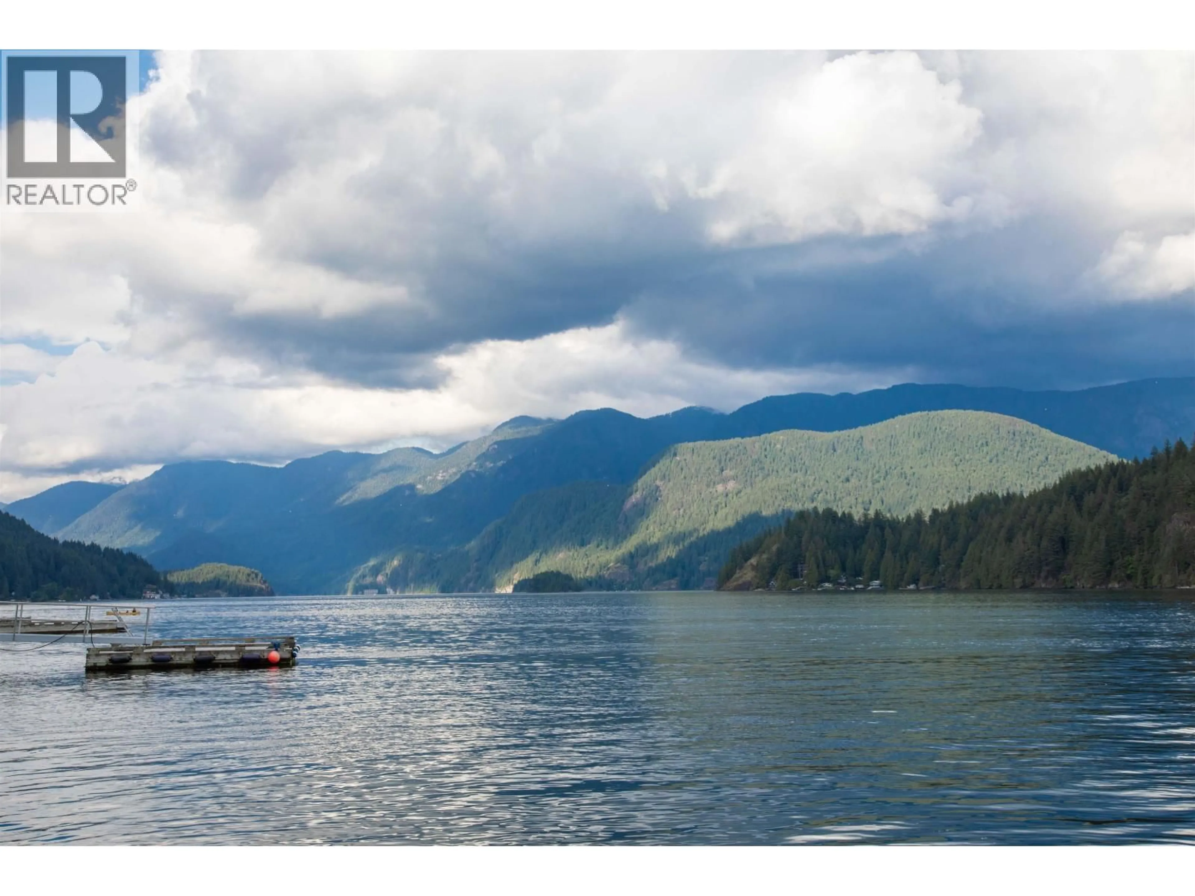 Blurry image for 4885 COVE CLIFF PLACE, North Vancouver British Columbia V7G1H9
