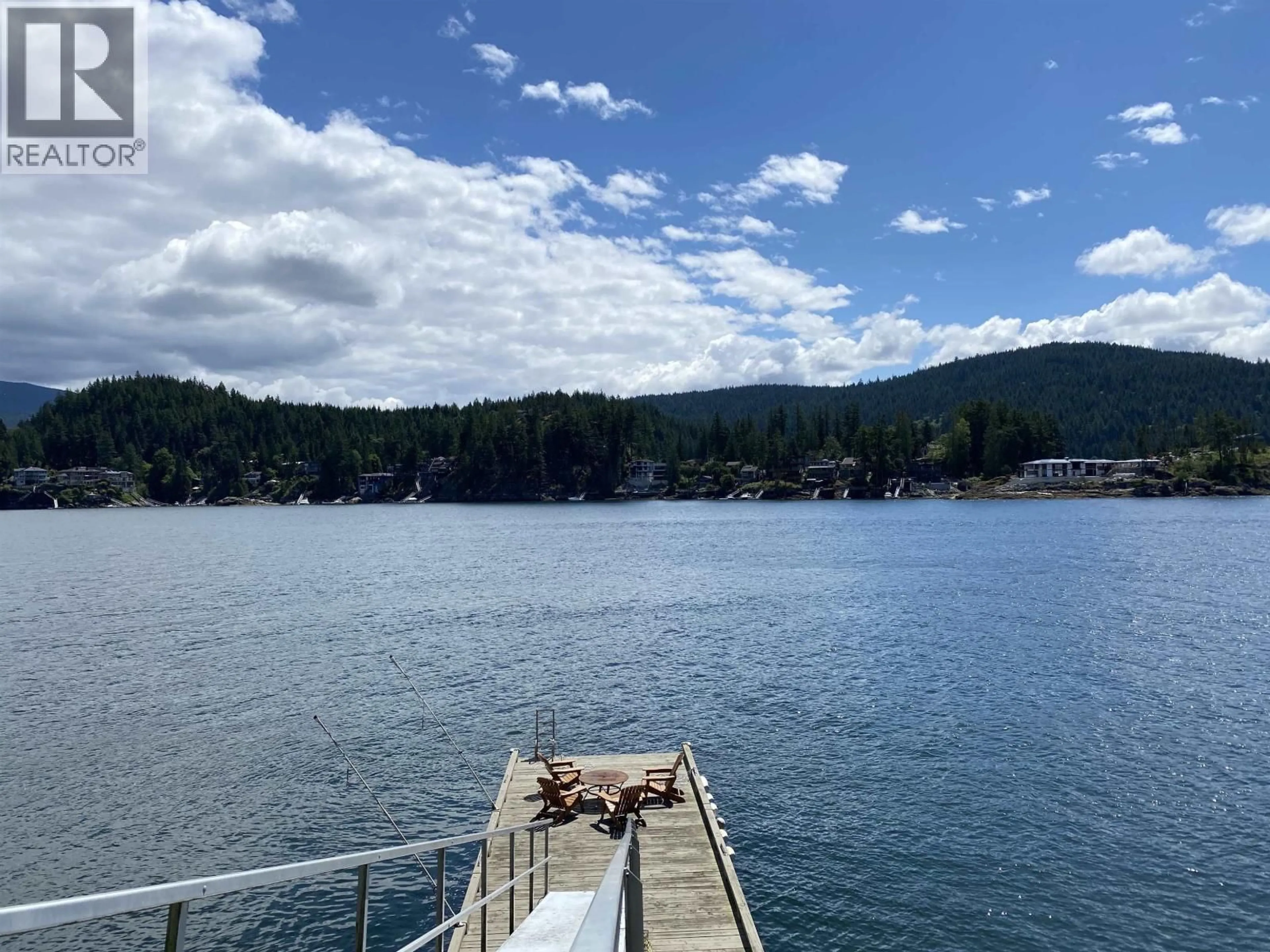 Blurry image for 4885 COVE CLIFF PLACE, North Vancouver British Columbia V7G1H9