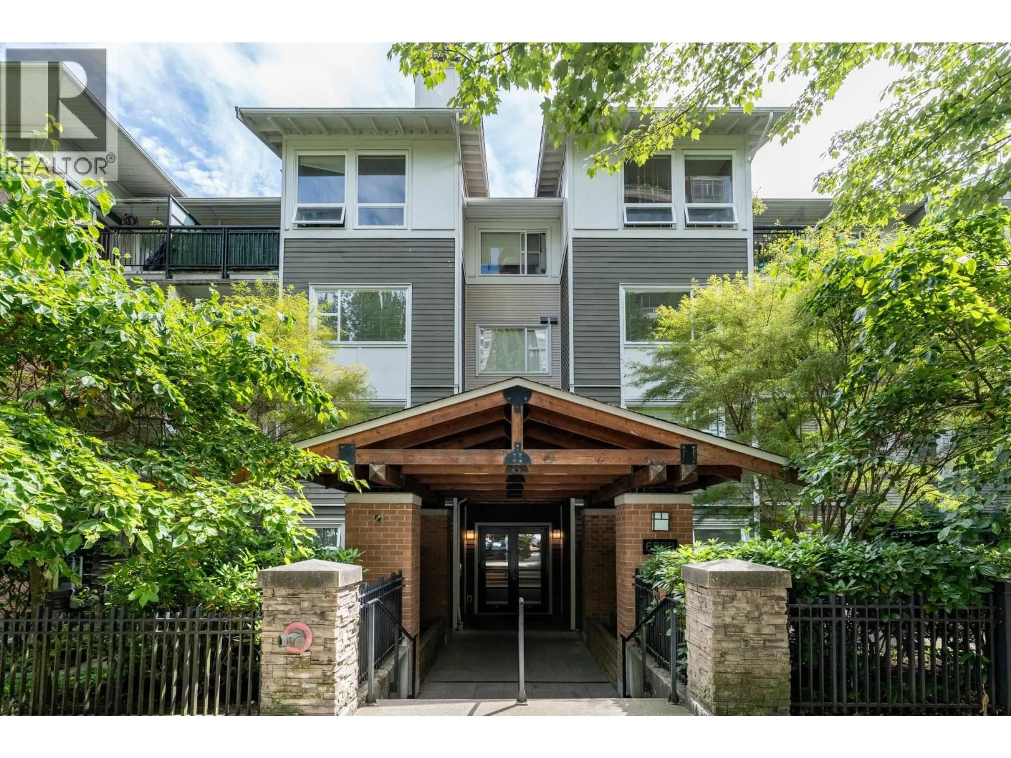 Unknown for 415 - 6888 SOUTHPOINT DRIVE, Burnaby British Columbia V3N5E3