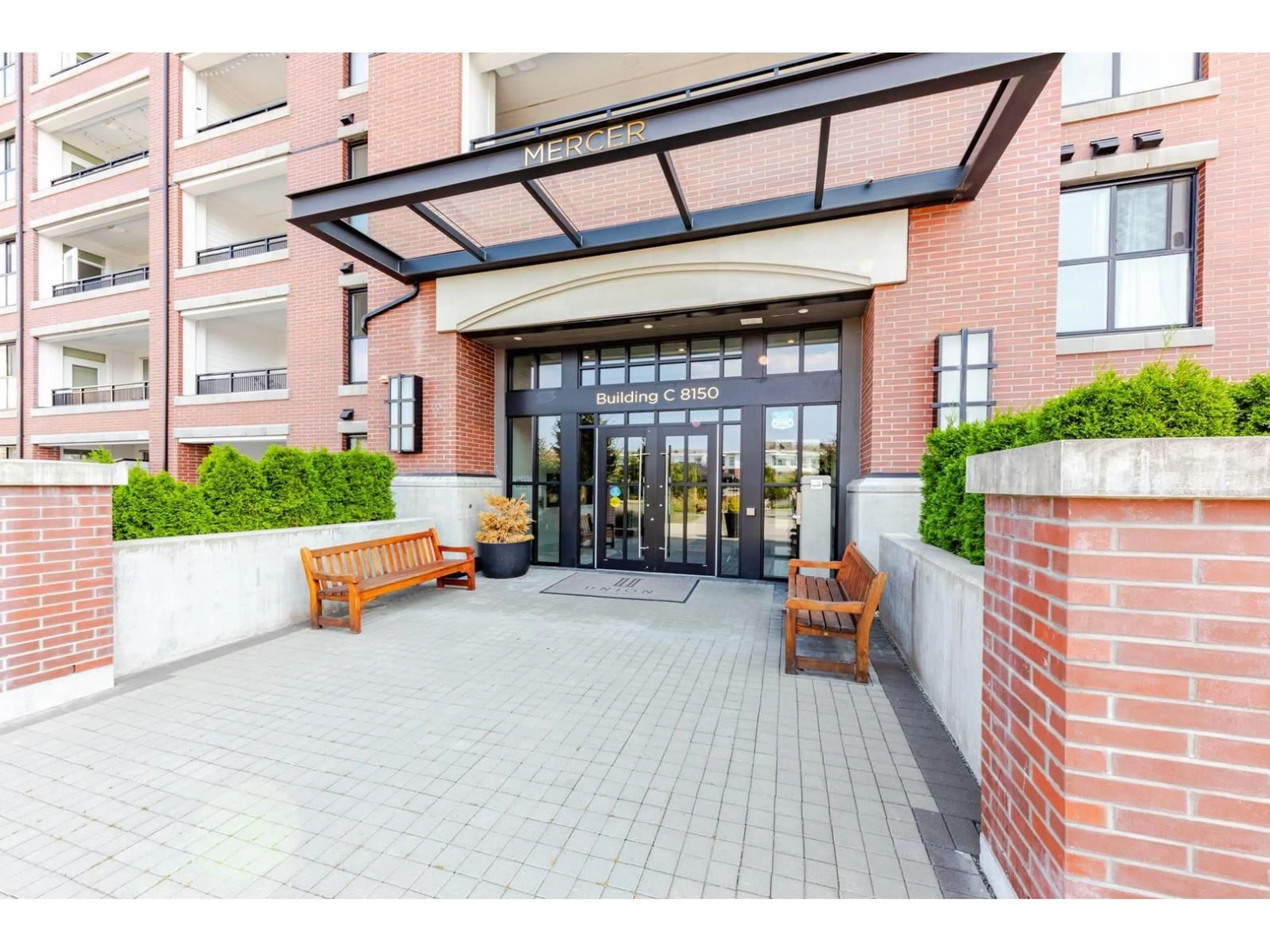 Indoor foyer for C327 - 8150 207, Langley British Columbia V2Y4J4