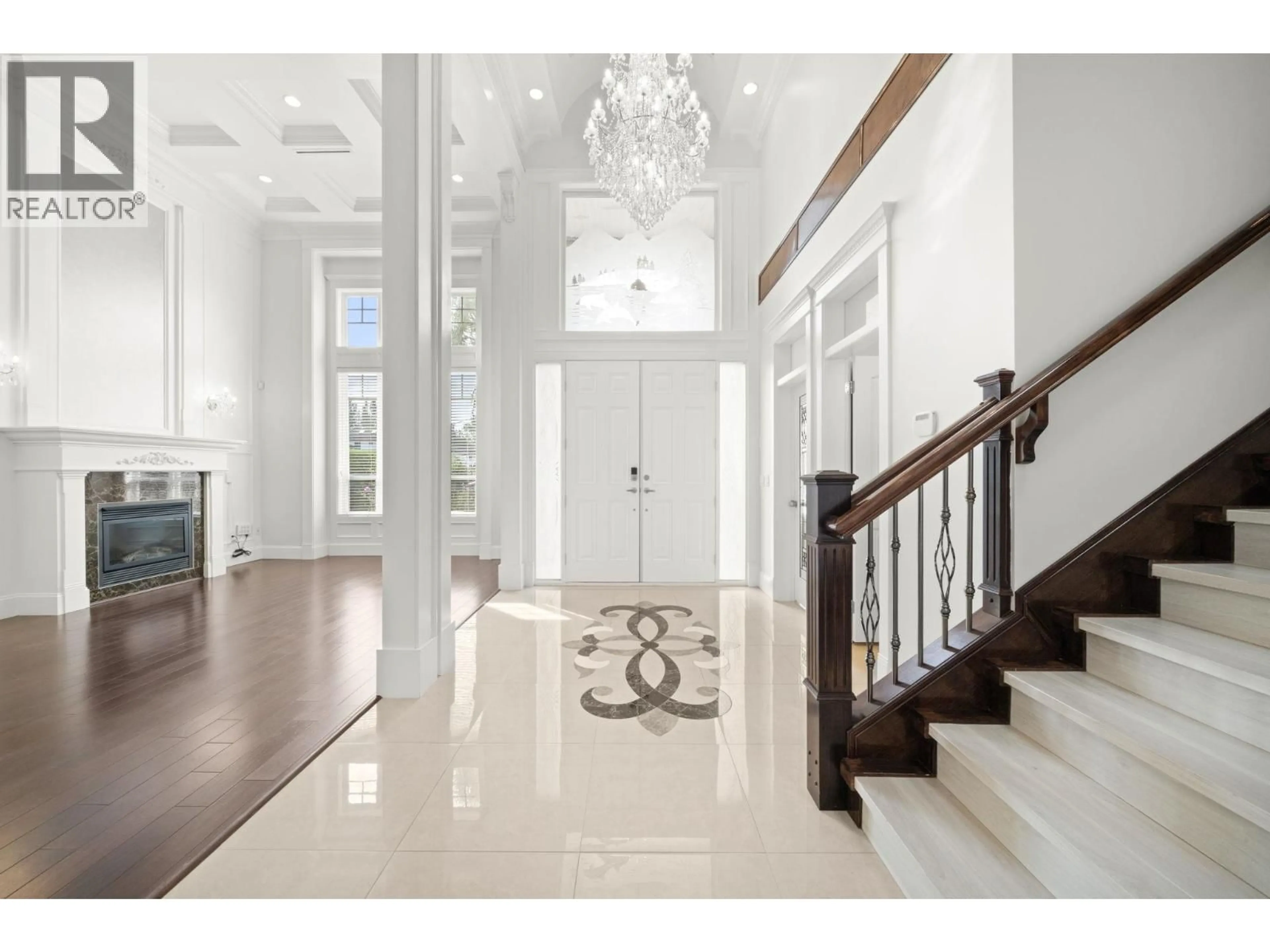Indoor entryway for 8751 ROSEVALE ROAD, Richmond British Columbia V7A2H6