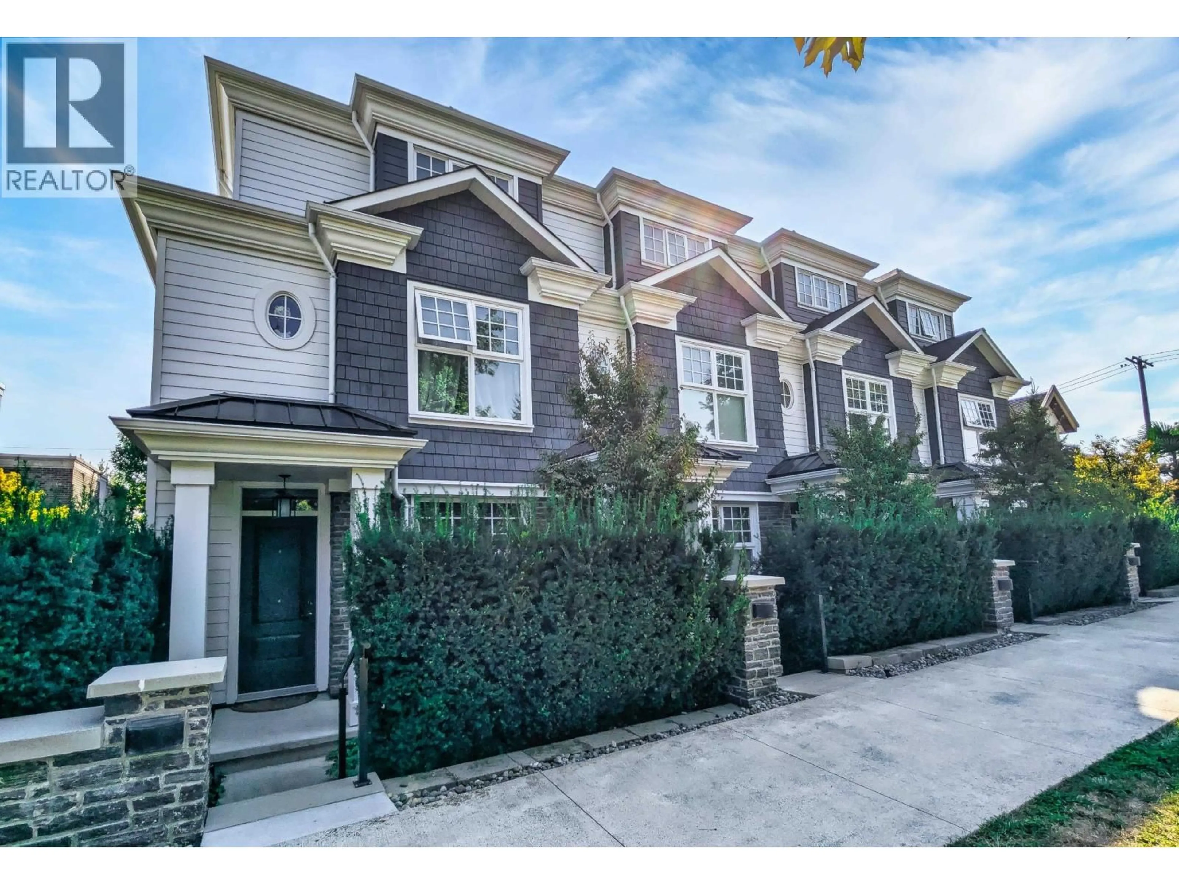 Unknown for 276 62ND AVENUE, Vancouver British Columbia V5X0H1