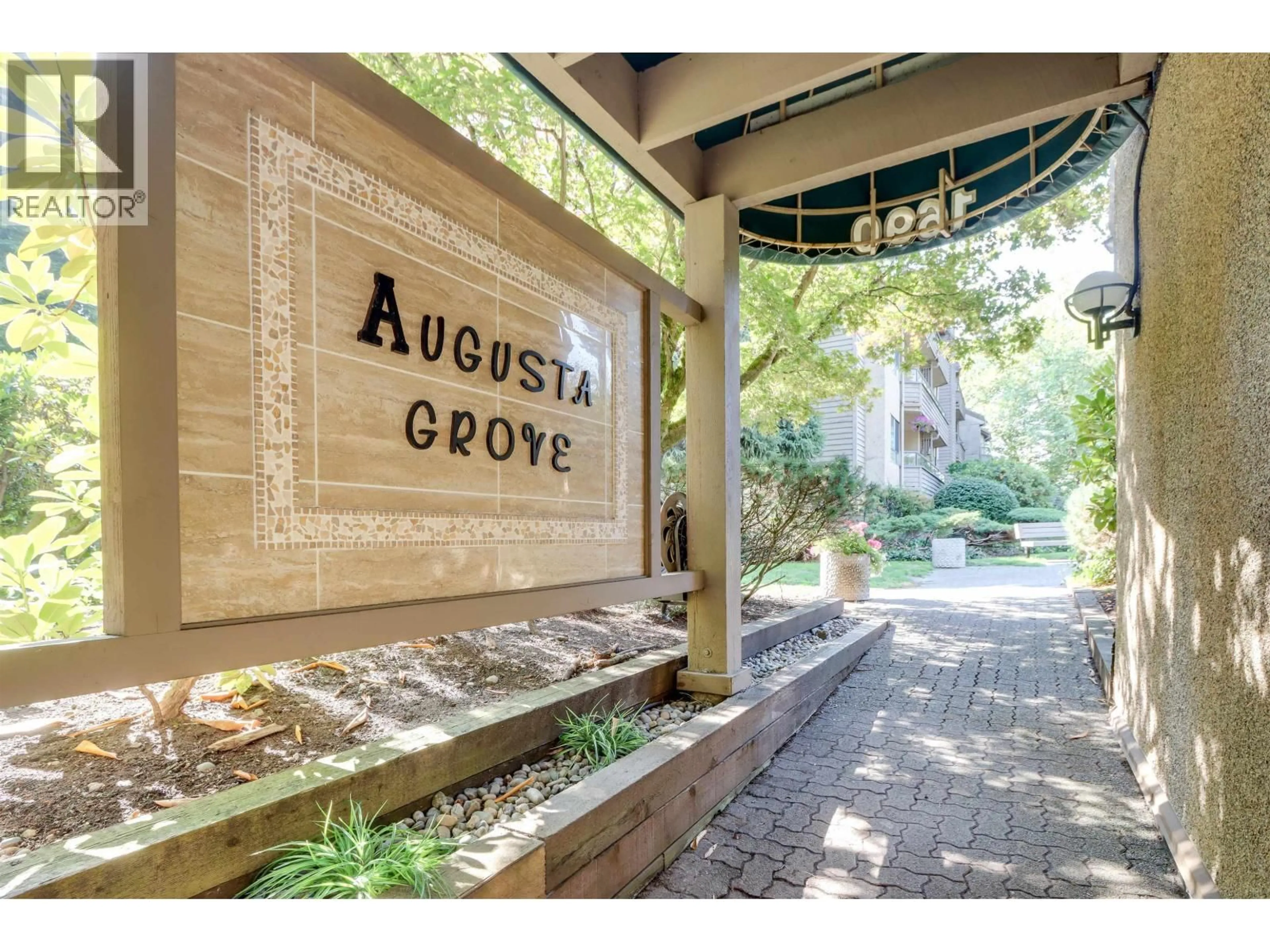 Indoor foyer for G04 - 1690 AUGUSTA AVENUE, Burnaby British Columbia V5A2V6