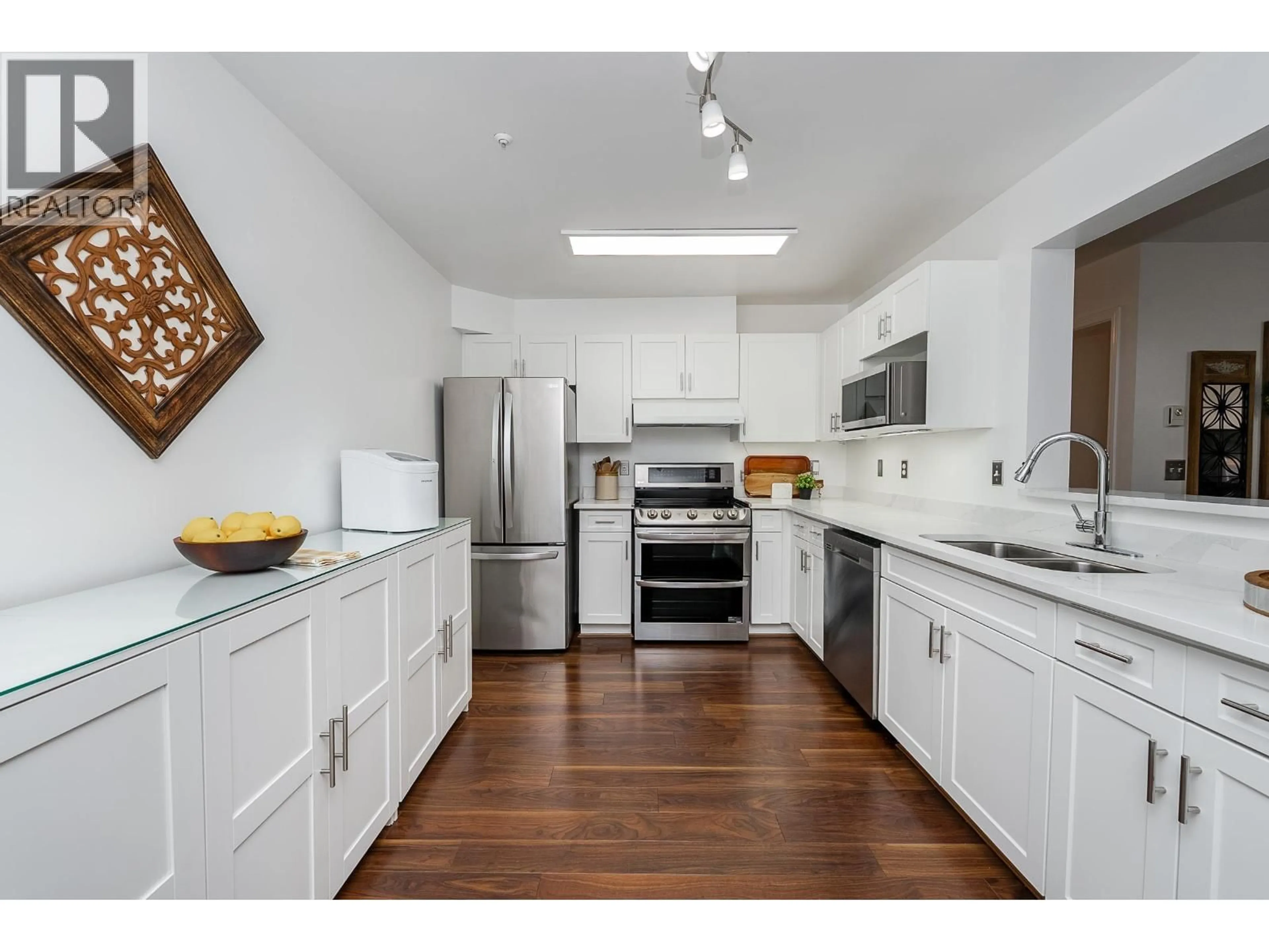 Open concept kitchen, unknown for 214 - 3075 PRIMROSE LANE, Coquitlam British Columbia V3B7S2