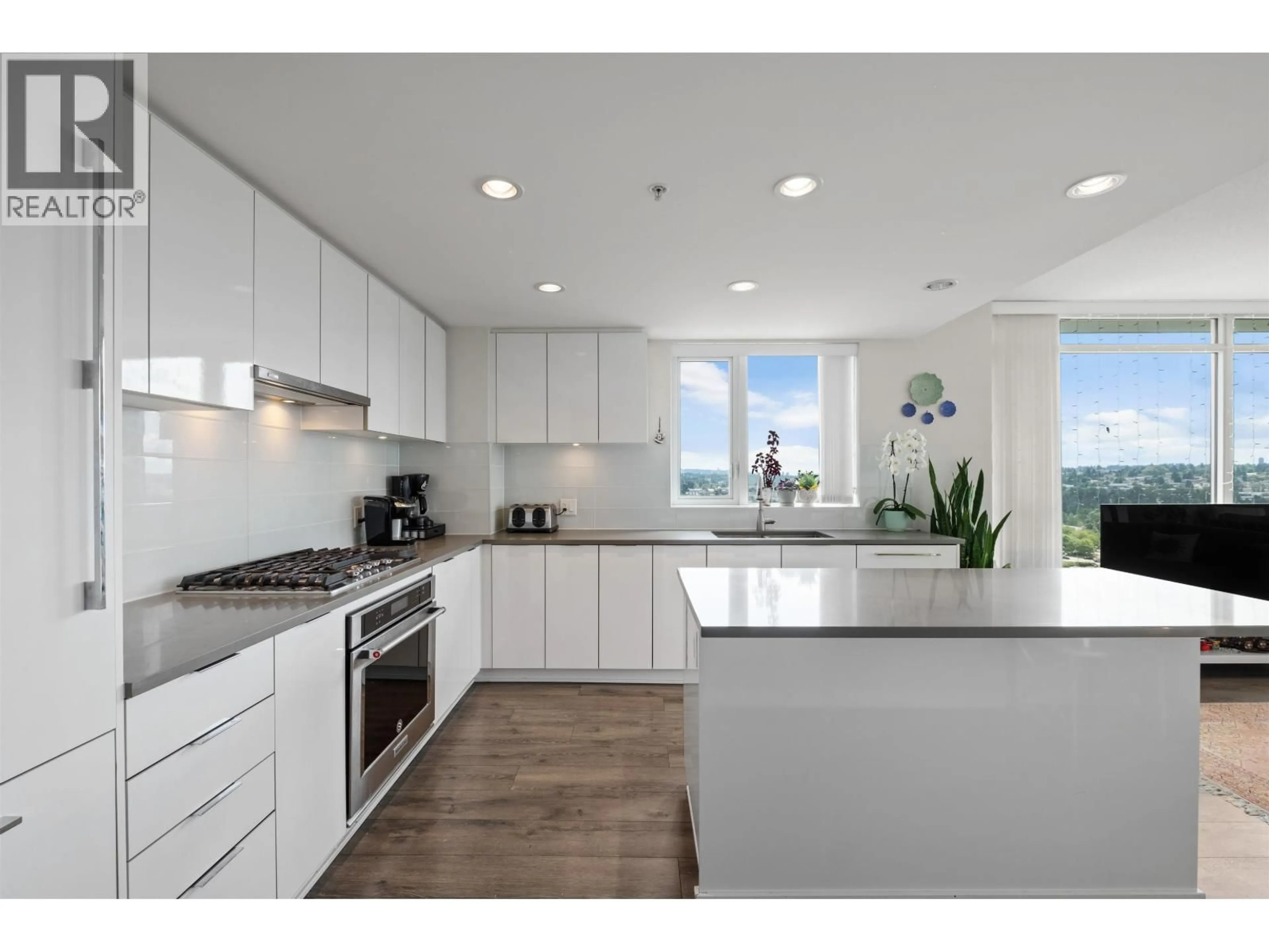 Open concept kitchen, unknown for 1701 - 2388 MADISON AVENUE, Burnaby British Columbia V5C0K8