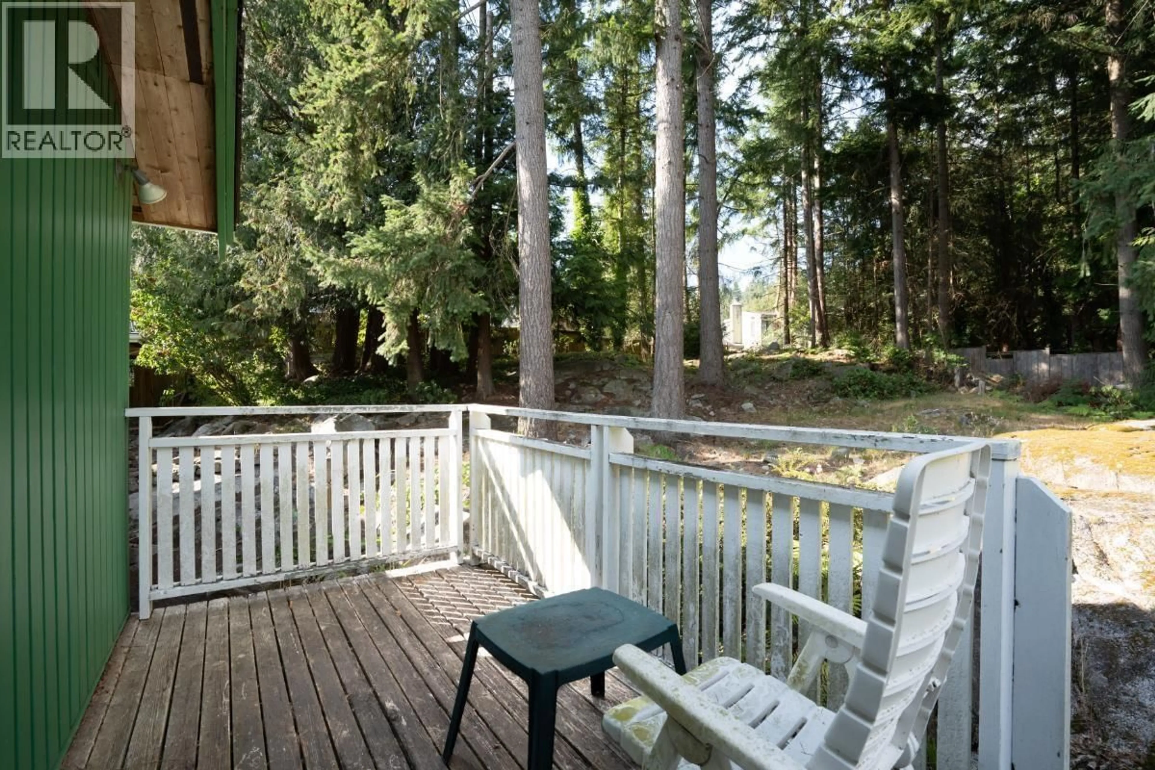 Patio, forest/trees view for 4415 WOODCREST ROAD, West Vancouver British Columbia V7S2W2