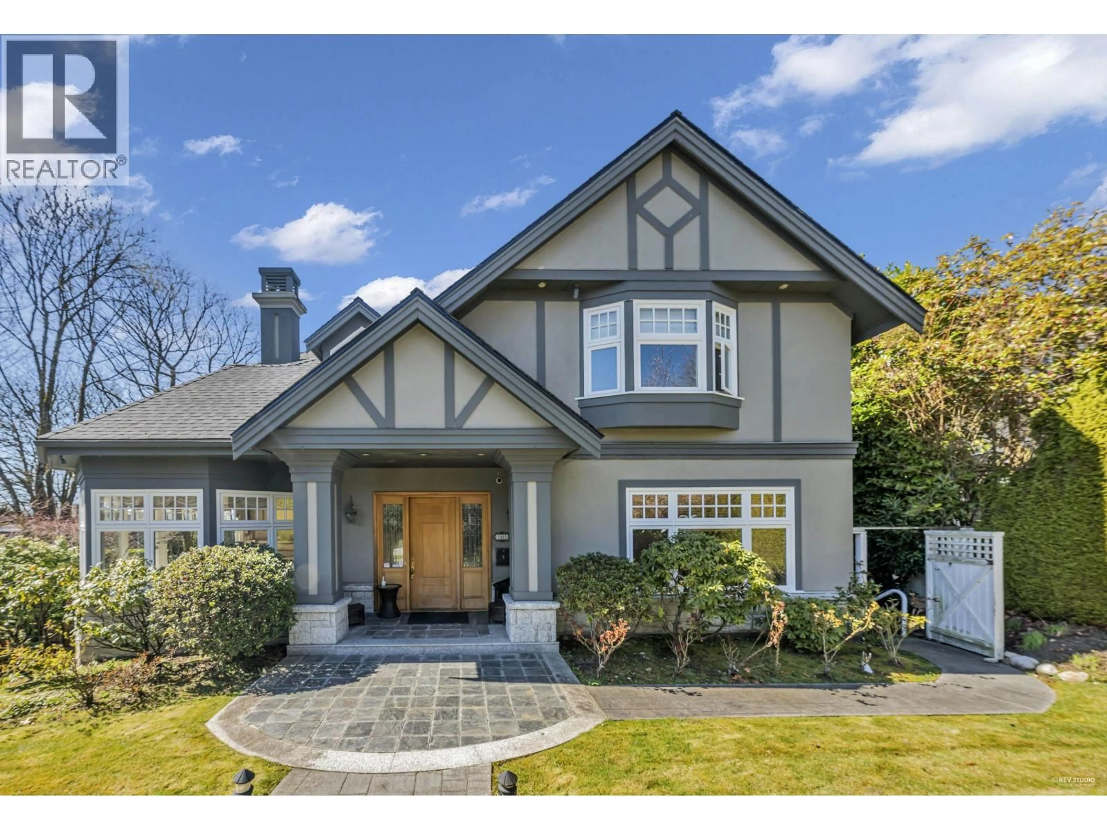 Home with vinyl exterior material, street for 5885 ANGUS DRIVE, Vancouver British Columbia V6M3N7