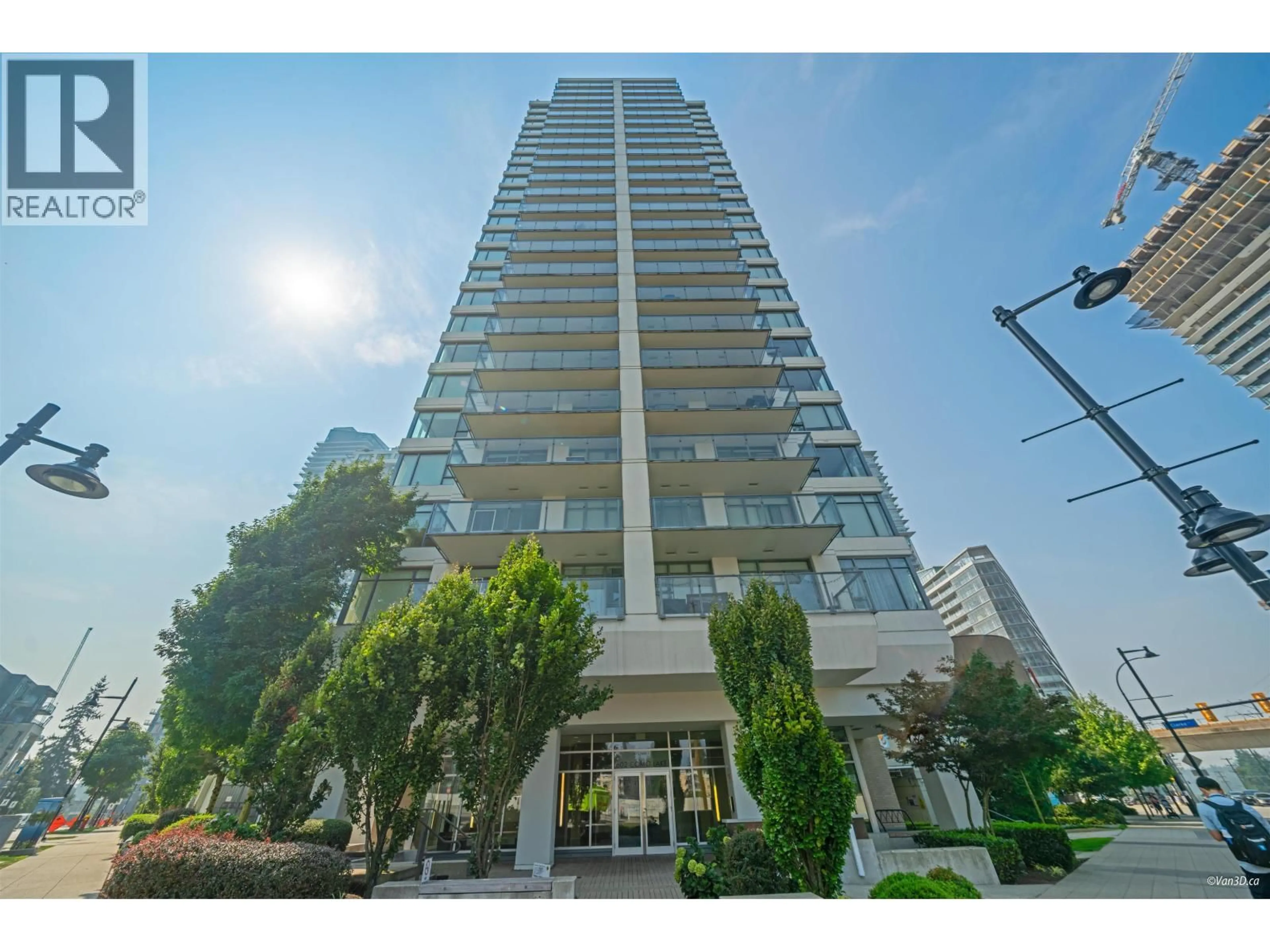 Indoor foyer for 2202 - 602 COMO LAKE AVENUE, Coquitlam British Columbia V3J0G2