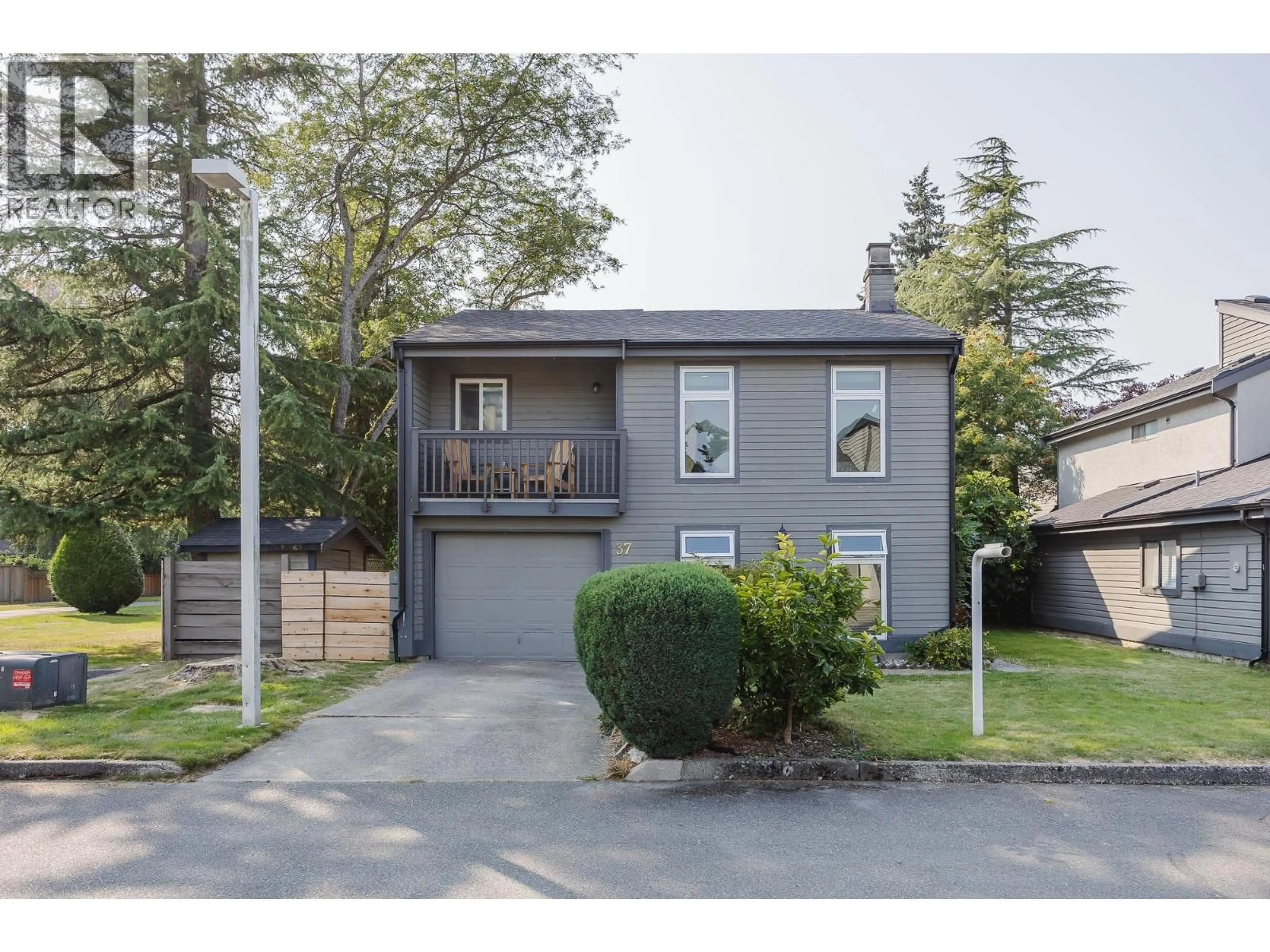 Home with vinyl exterior material, street for 37 - 6245 SHERIDAN ROAD, Richmond British Columbia V7E4W6