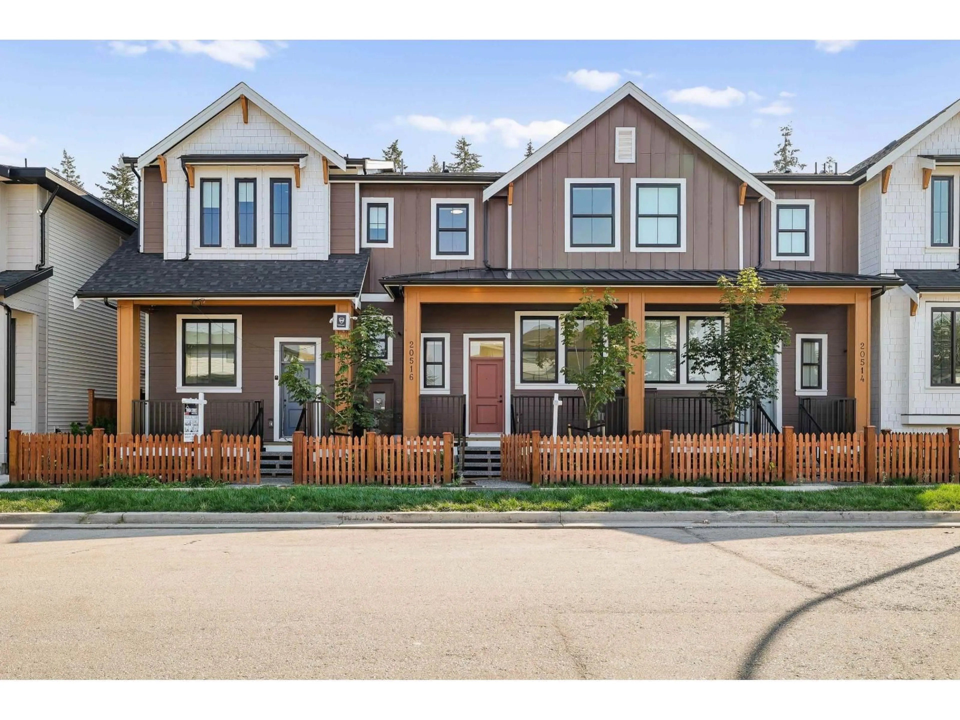 Home with brick exterior material, street for 20516 75, Langley British Columbia V2Y1V5