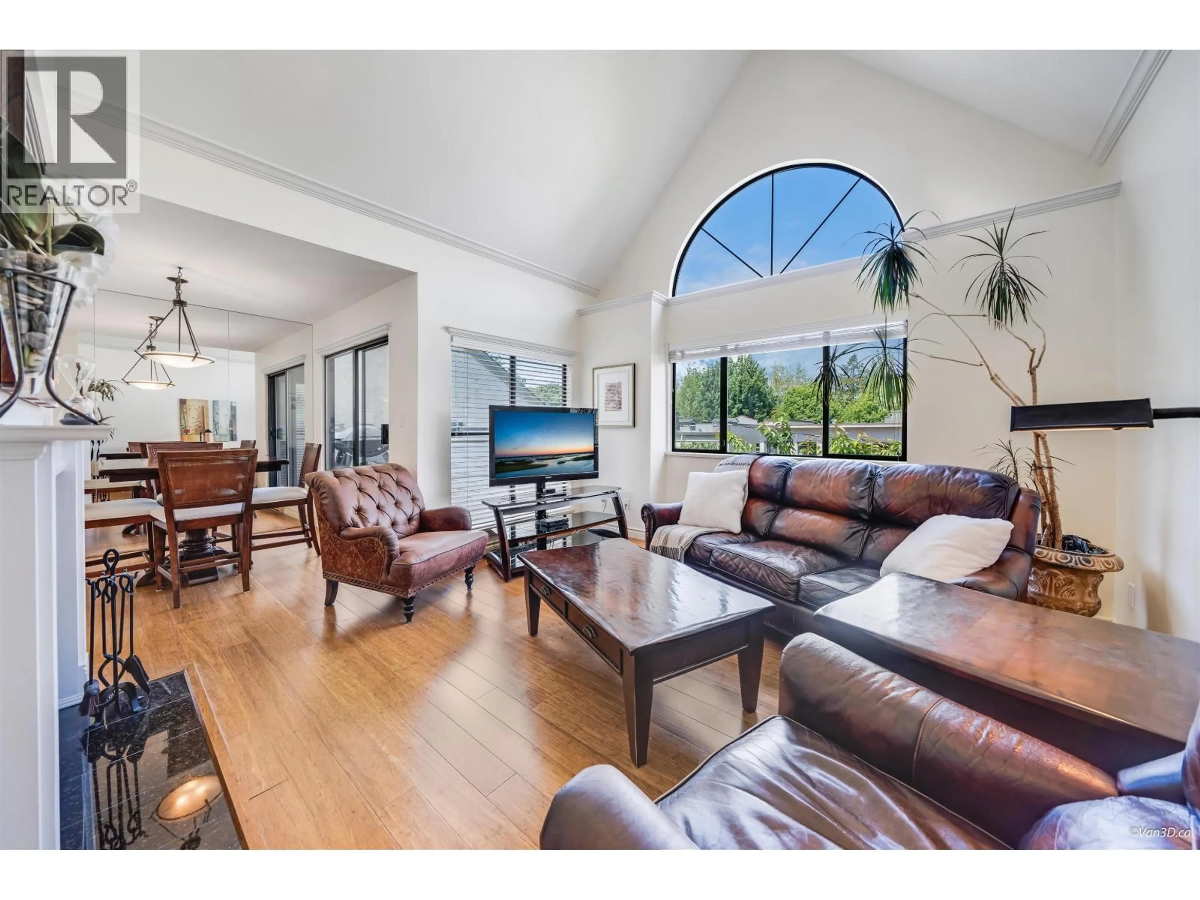 Living room with furniture, unknown for 304 - 1633 11TH AVENUE, Vancouver British Columbia V6J2B8