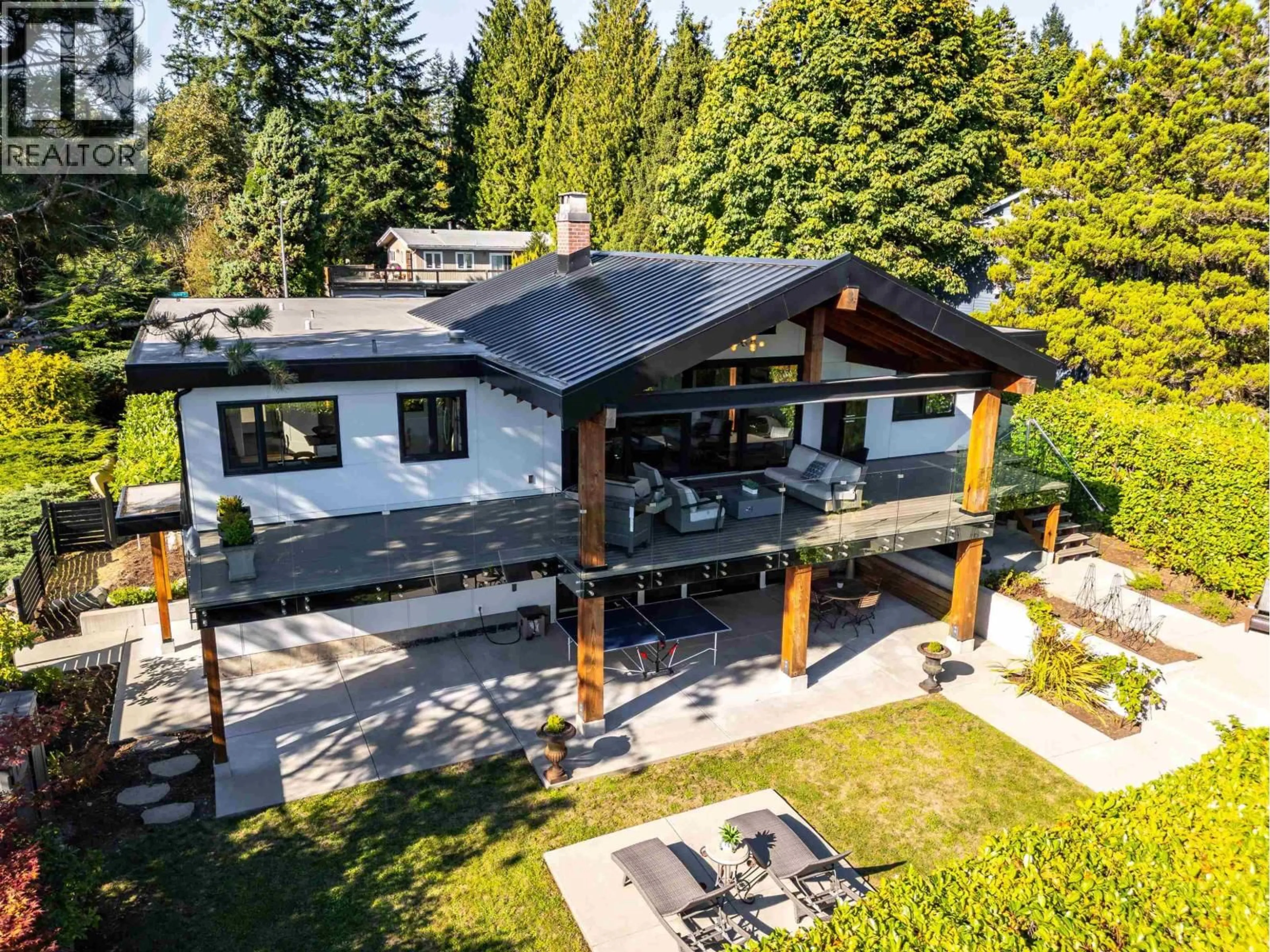 A pic from outside/outdoor area/front of a property/back of a property/a pic from drone, unknown for 302 OXFORD DRIVE, Port Moody British Columbia V3H1T2