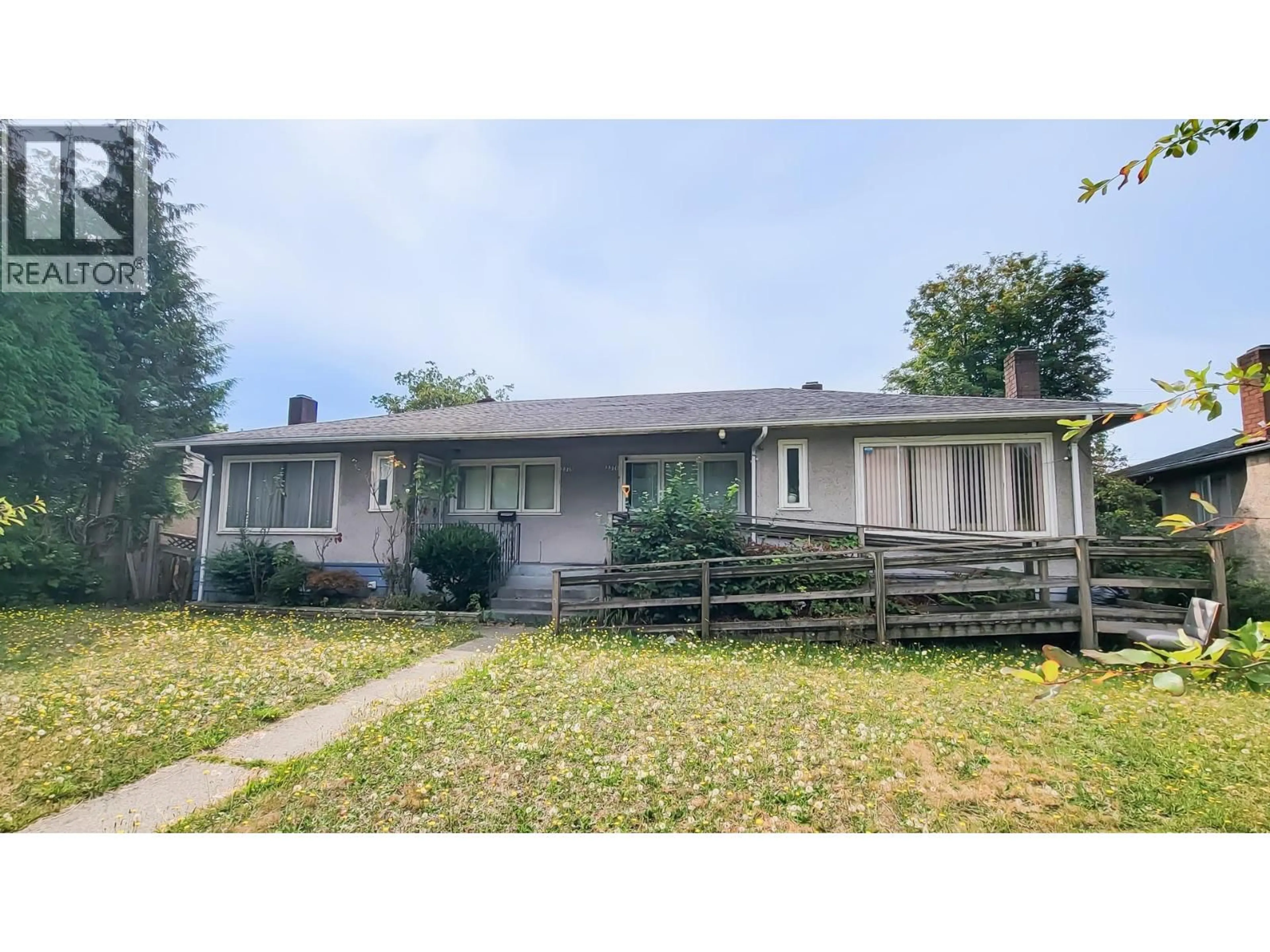 Unknown for 2578 GRANDVIEW HIGHWAY, Vancouver British Columbia V5M2C8