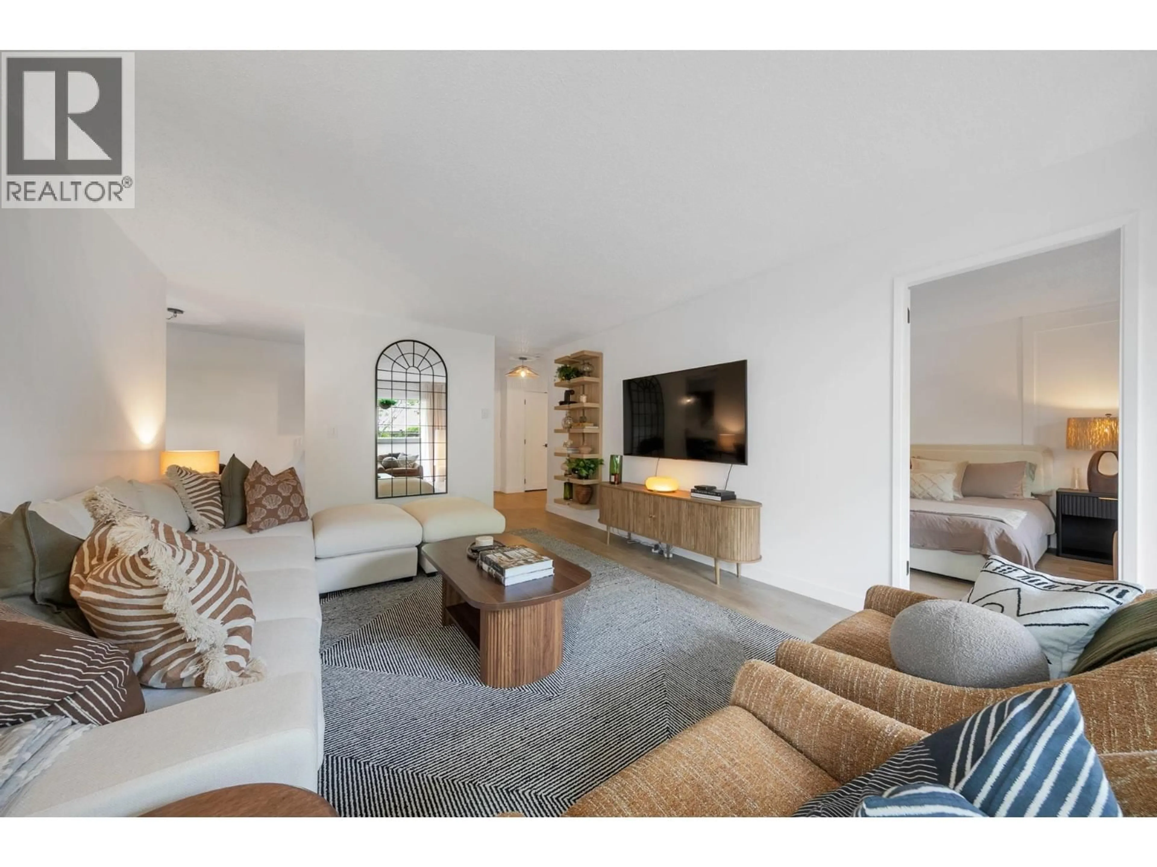 Living room with furniture, unknown for 204 - 2240 WALL STREET, Vancouver British Columbia V5L1B6