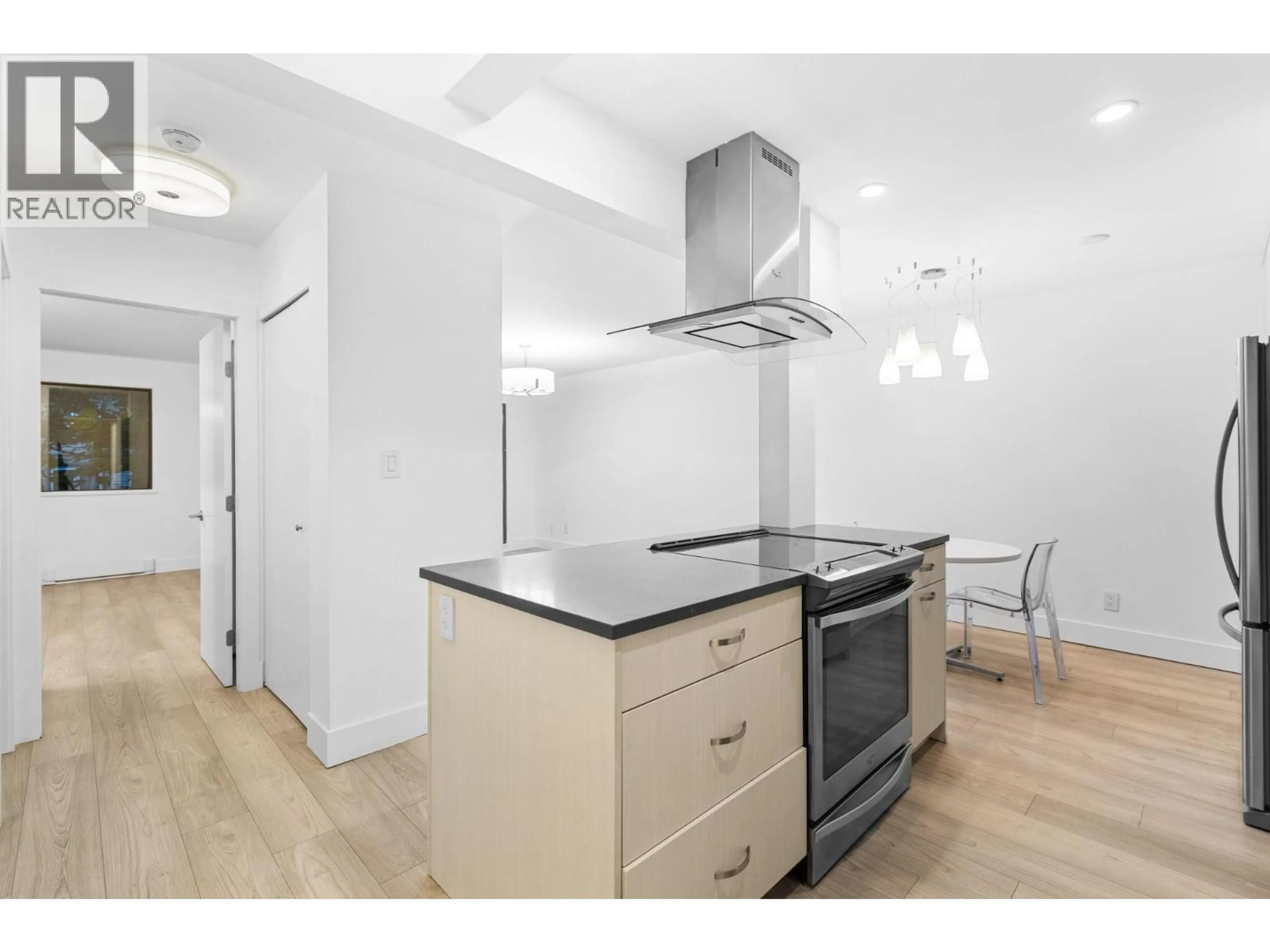 Standard kitchen, unknown for 202 - 1422 3RD AVENUE, Vancouver British Columbia V5N5R5