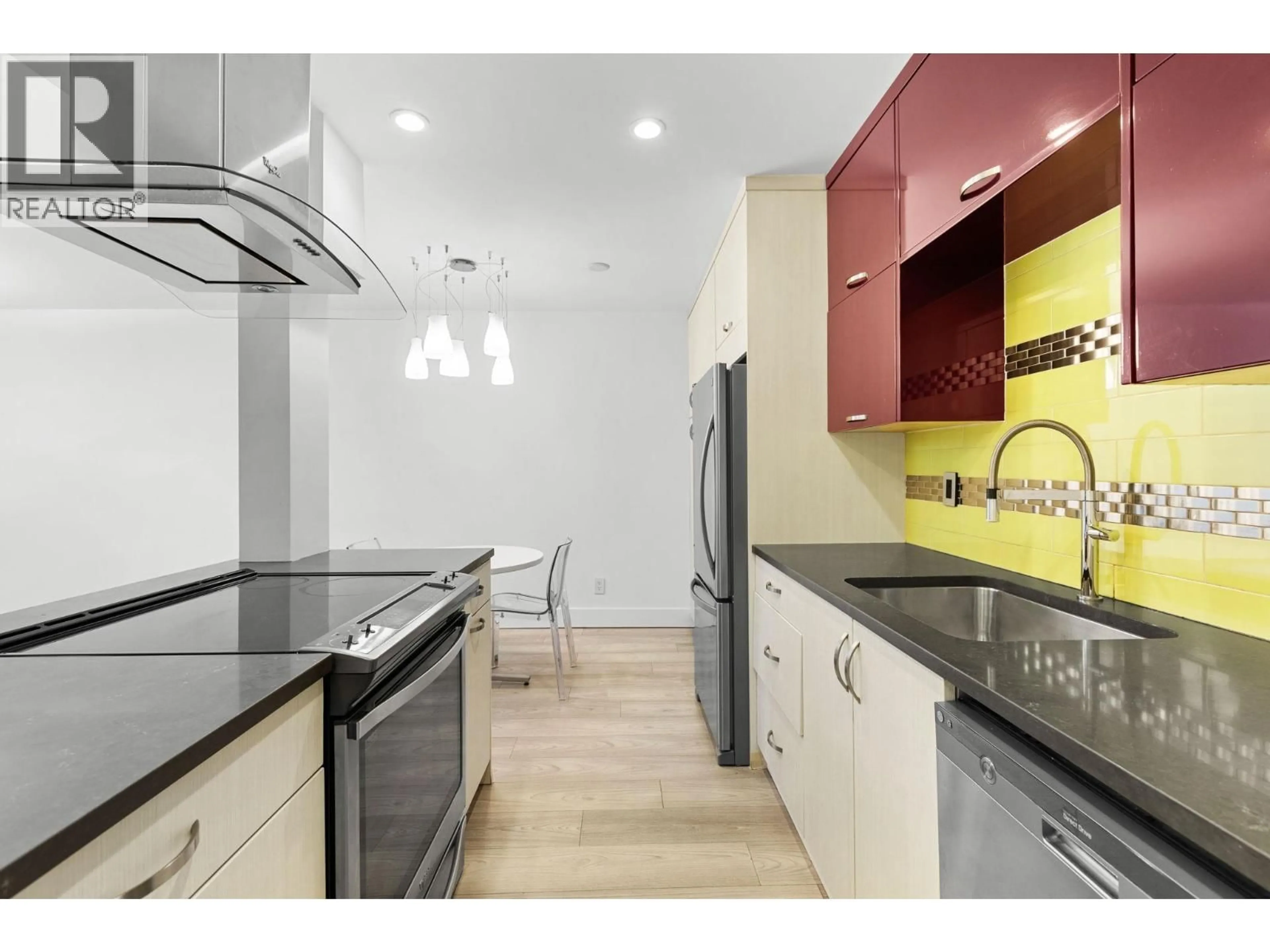 Unknown for 202 - 1422 3RD AVENUE, Vancouver British Columbia V5N5R5