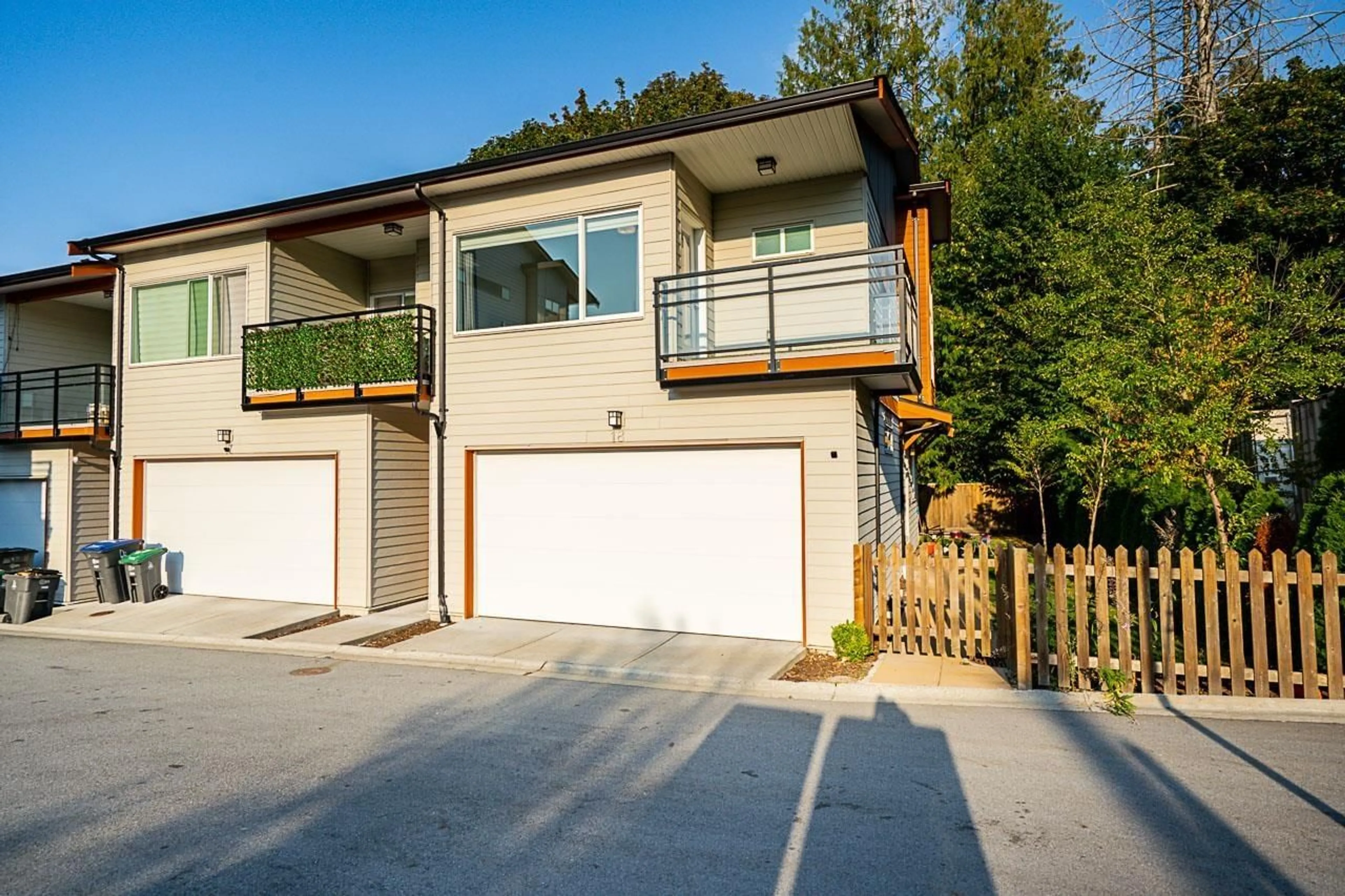 Unknown for 18 - 5960 142 STREET, Surrey British Columbia V3X1C8