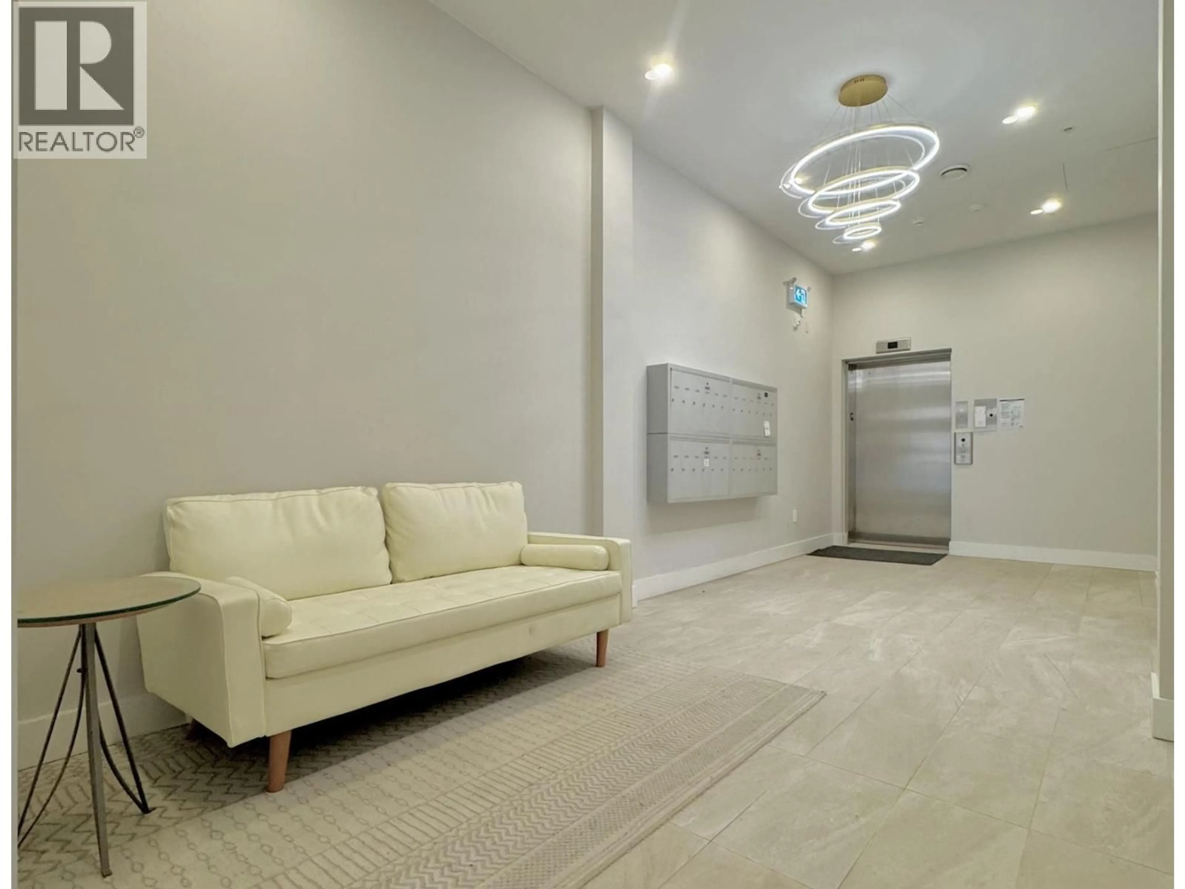 Unknown for 206 - 3050 KINGSWAY, Vancouver British Columbia V5R5J7