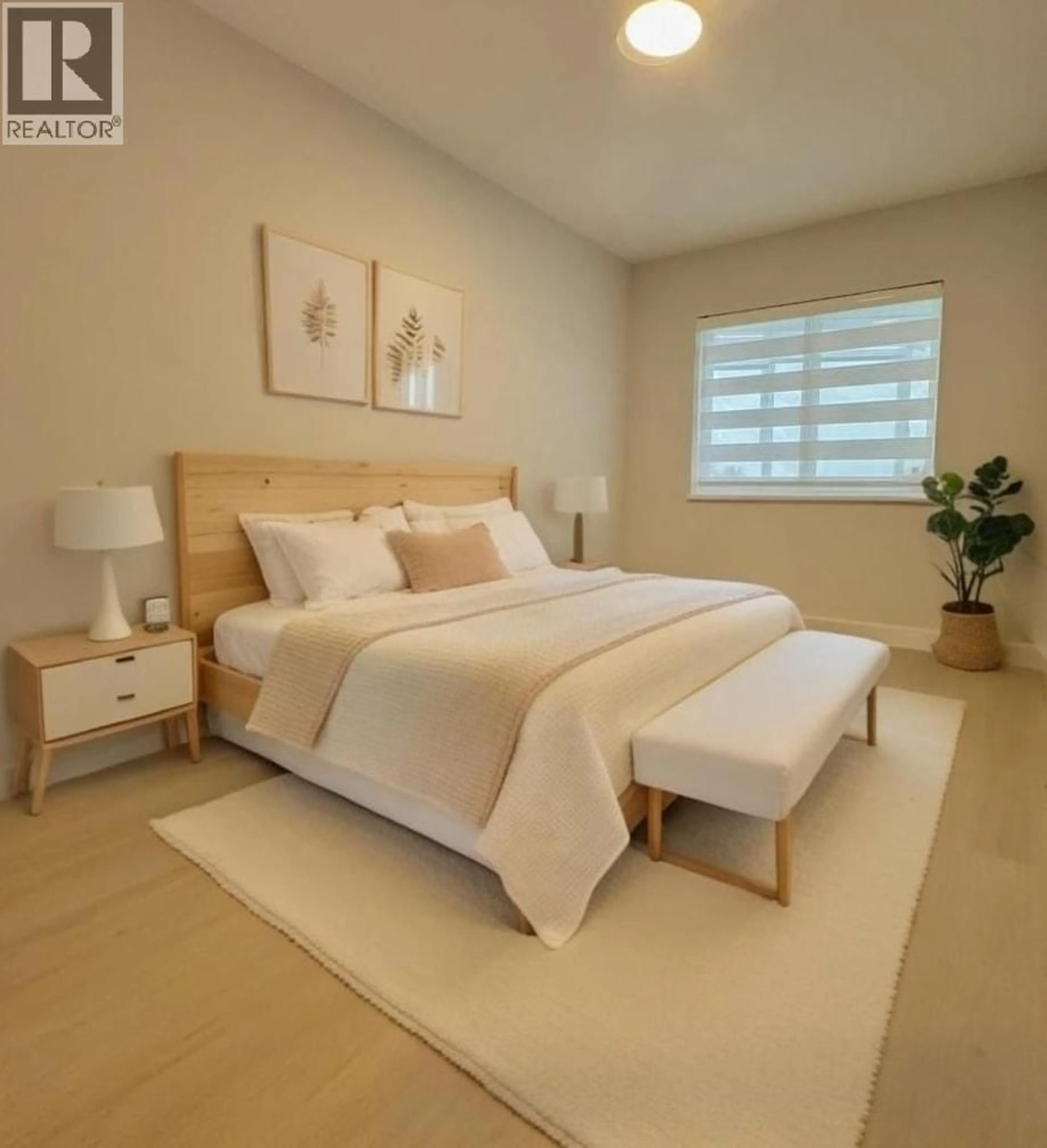 Bedroom with bed, unknown for 206 - 3050 KINGSWAY, Vancouver British Columbia V5R5J7