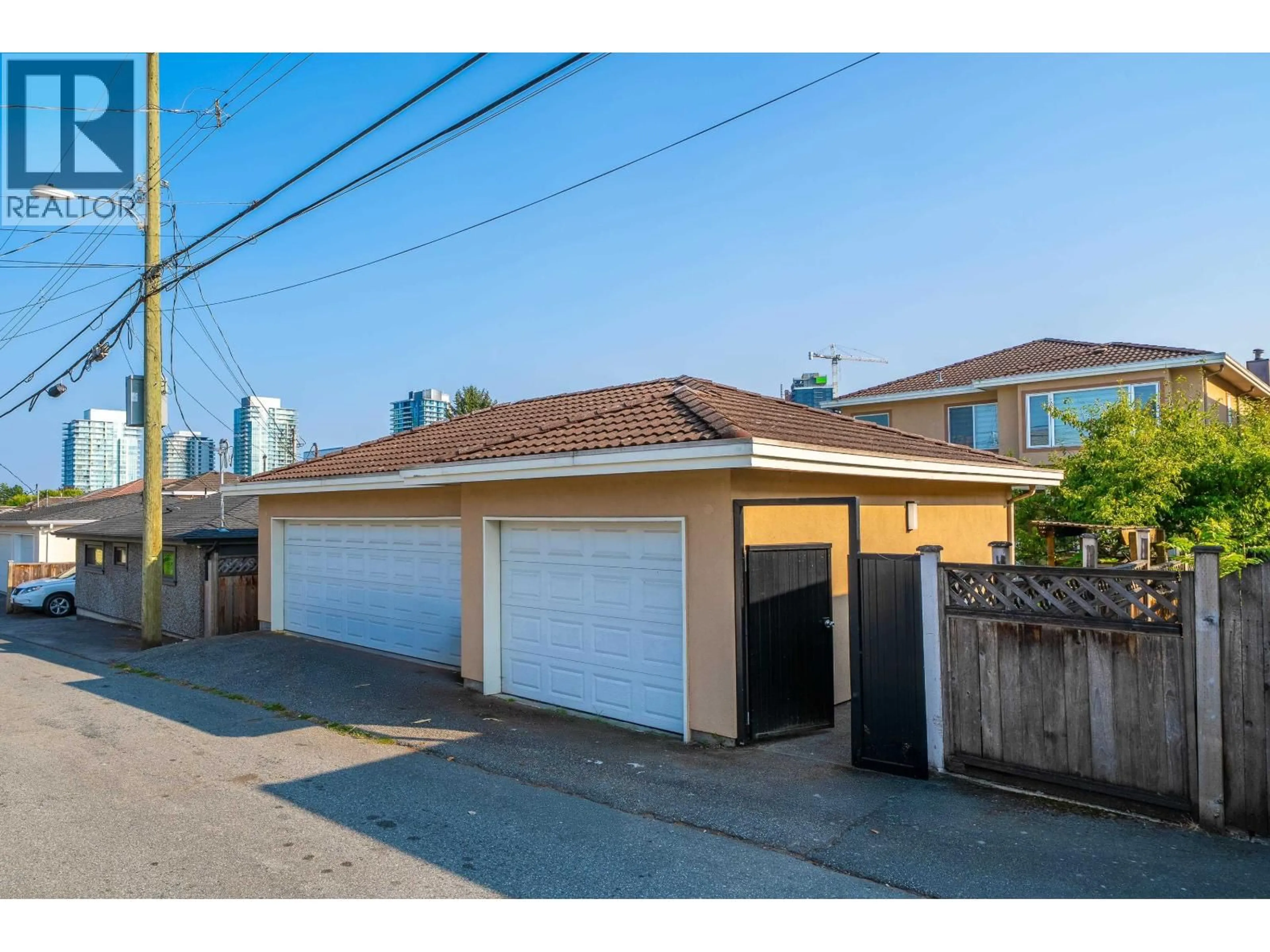 Unknown for 763 W 64TH AVENUE, Vancouver British Columbia V6P2L2